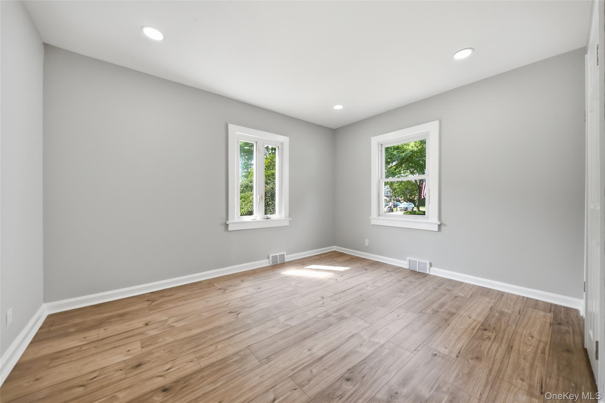21 Independence Avenue Property Photo 10