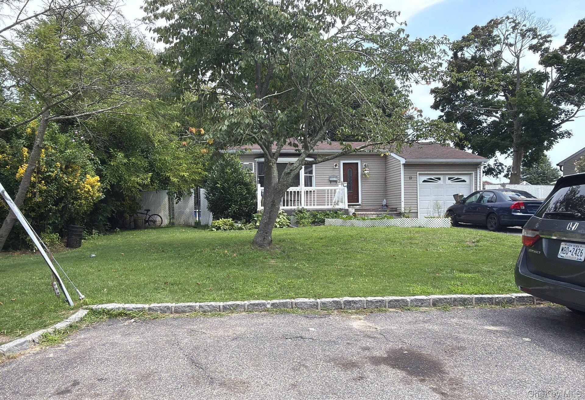19 Chapman Place Property Photo 1