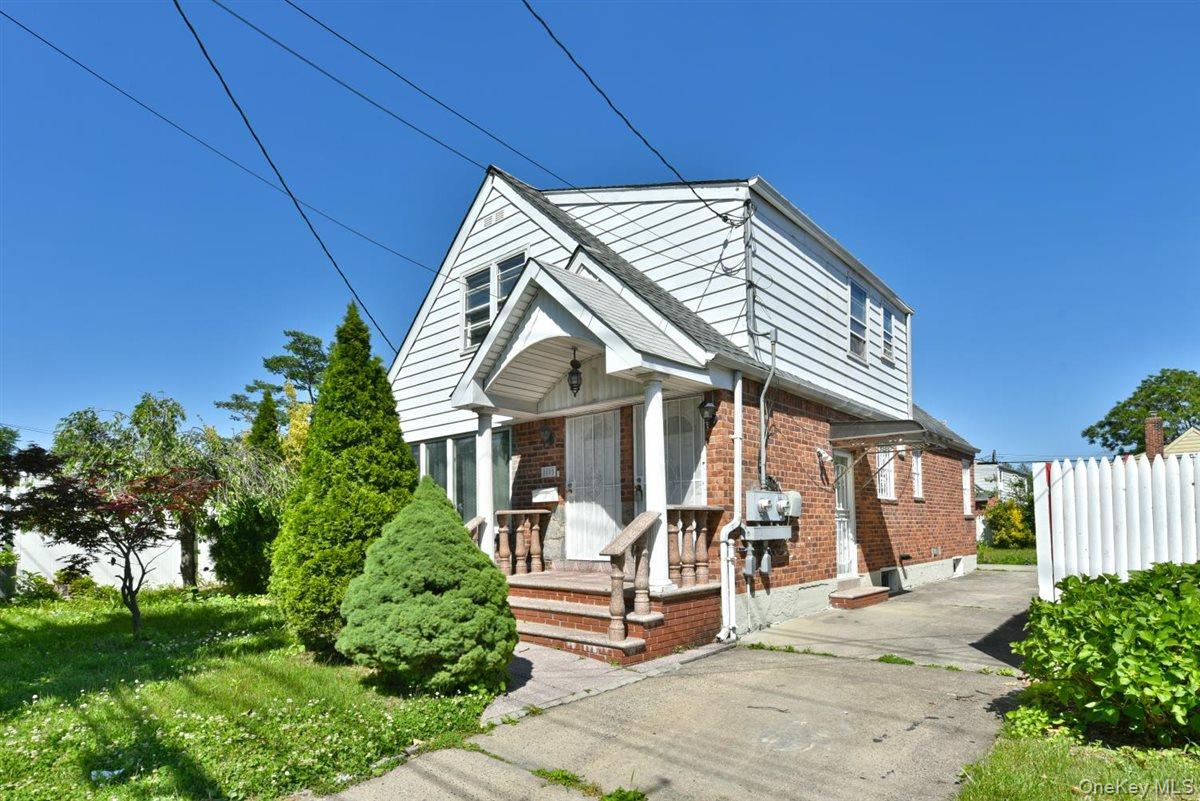 88-05 Winchester Boulevard Property Photo 38