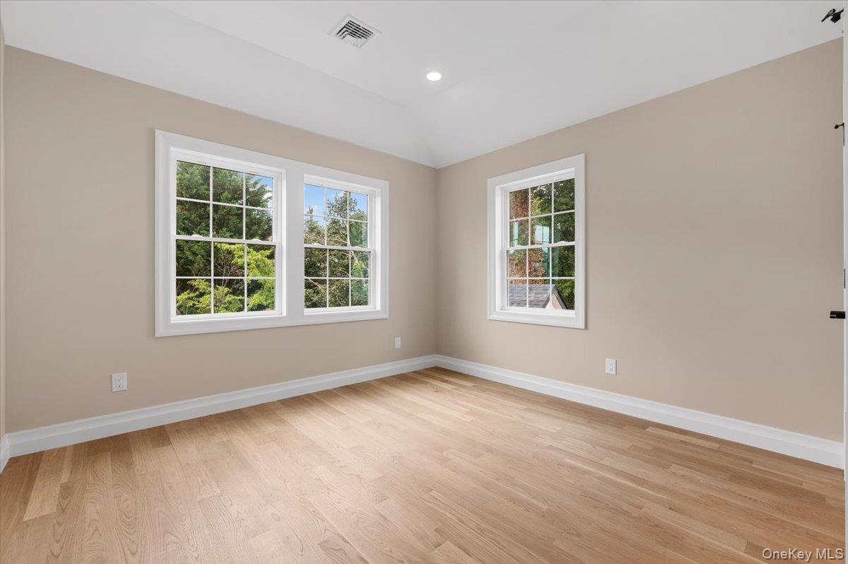 26 Belleview Avenue Property Photo 32