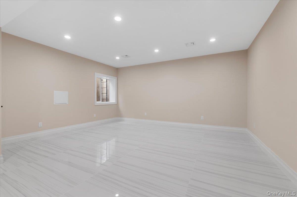 26 Belleview Avenue Property Photo 37