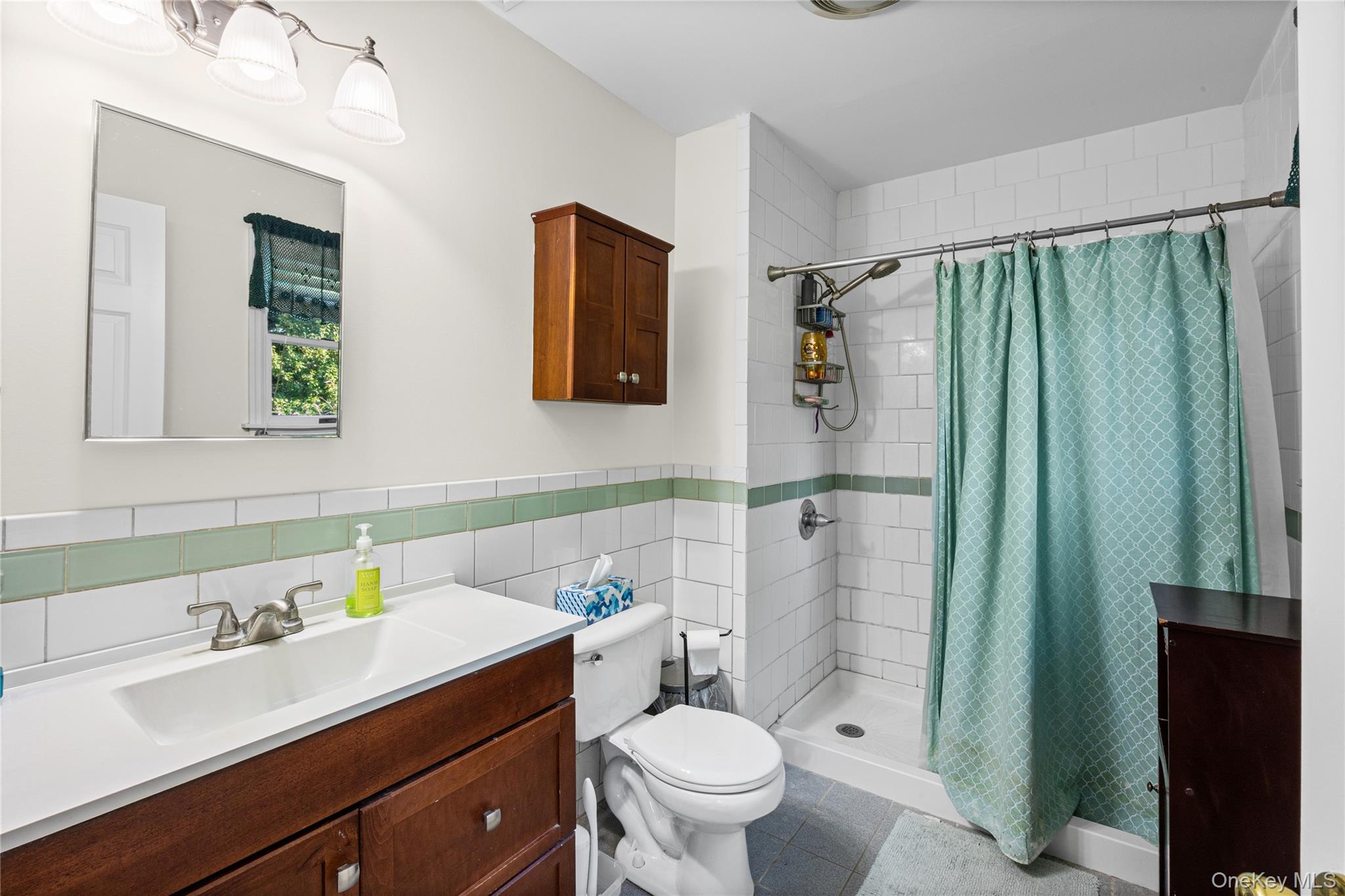 2200 Aldrich Lane Property Photo 15