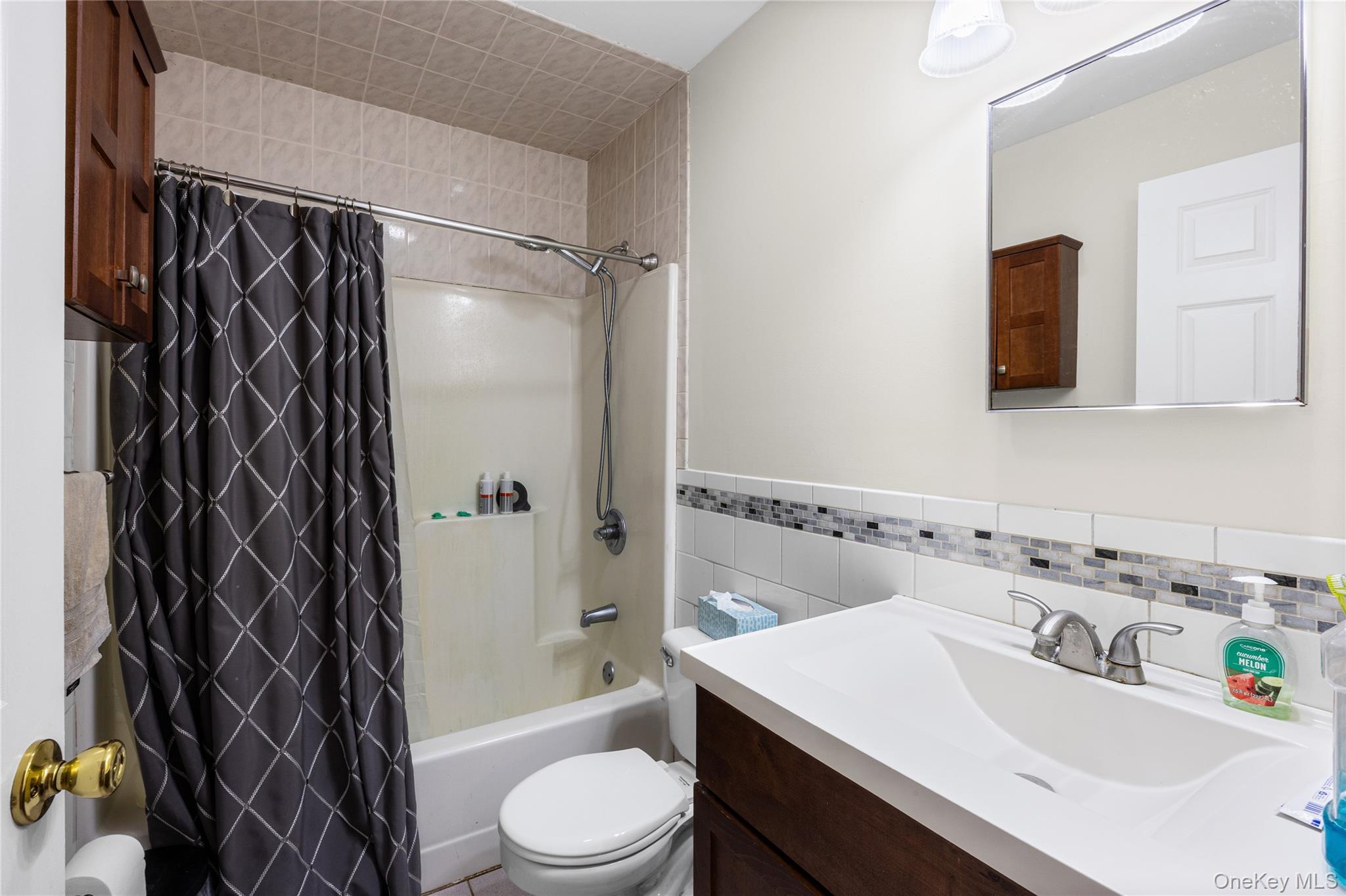 2200 Aldrich Lane Property Photo 19