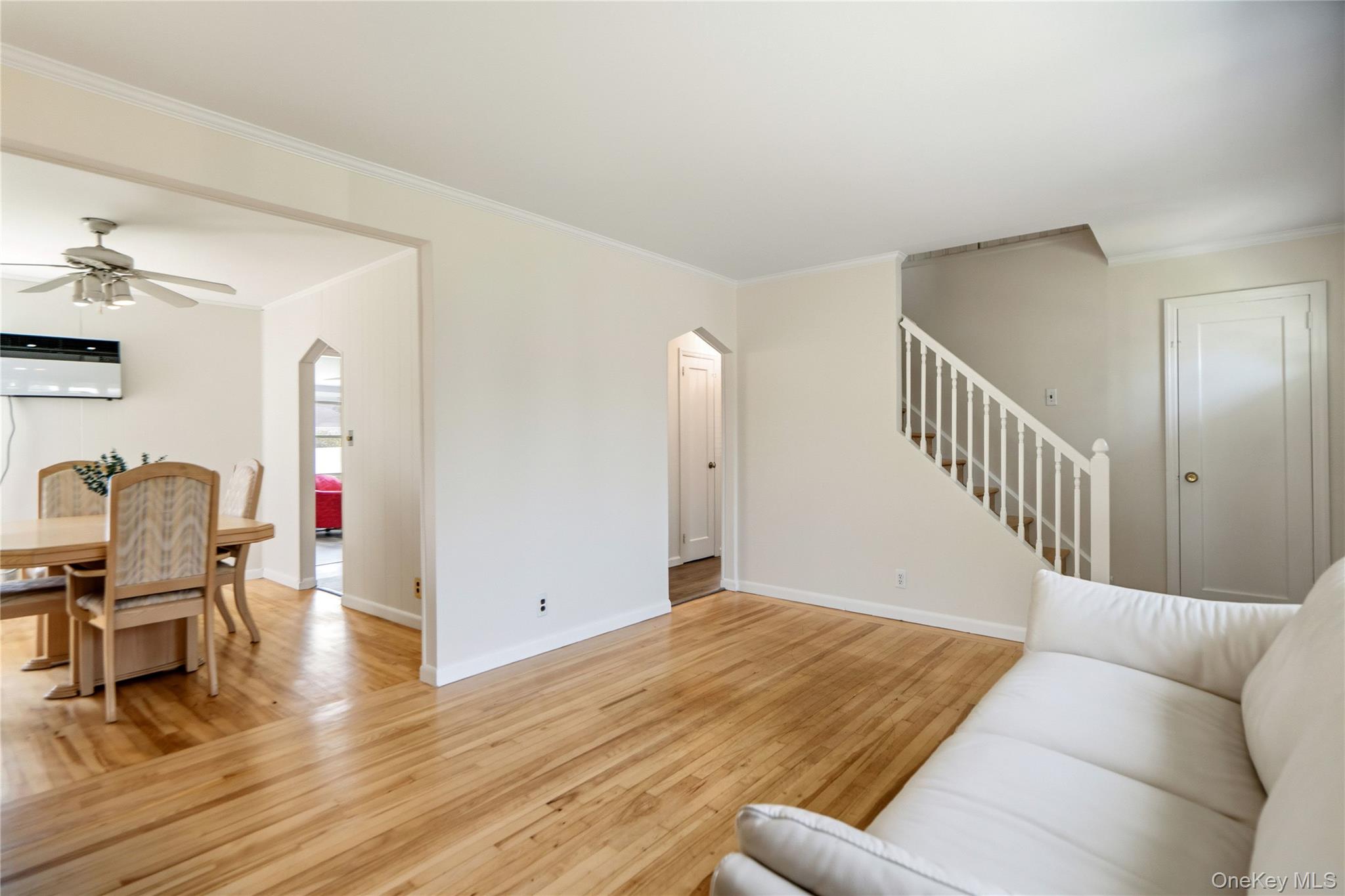 5 Mayfair Lane Property Photo 8