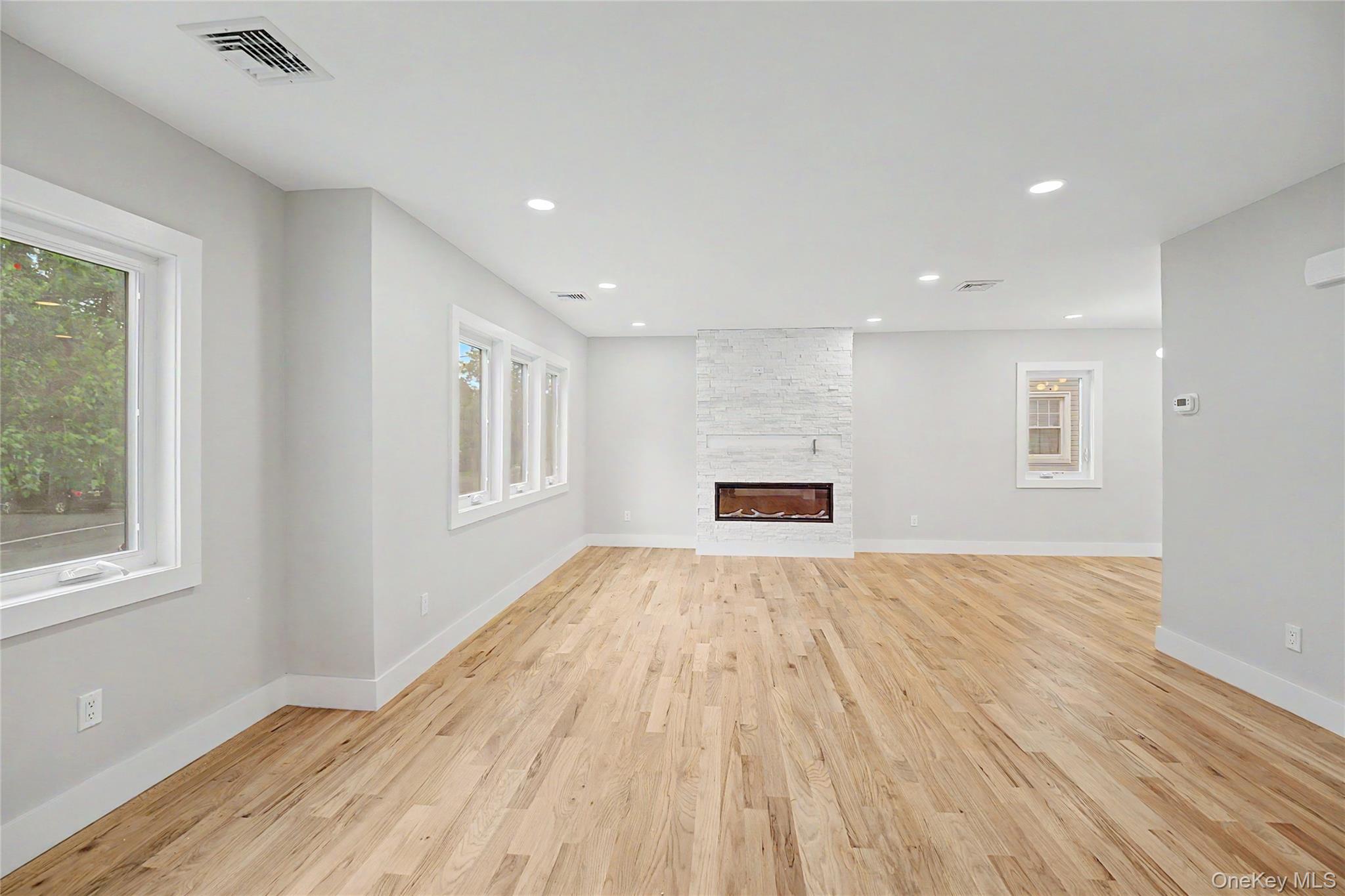 105 Moore Street Property Photo 19
