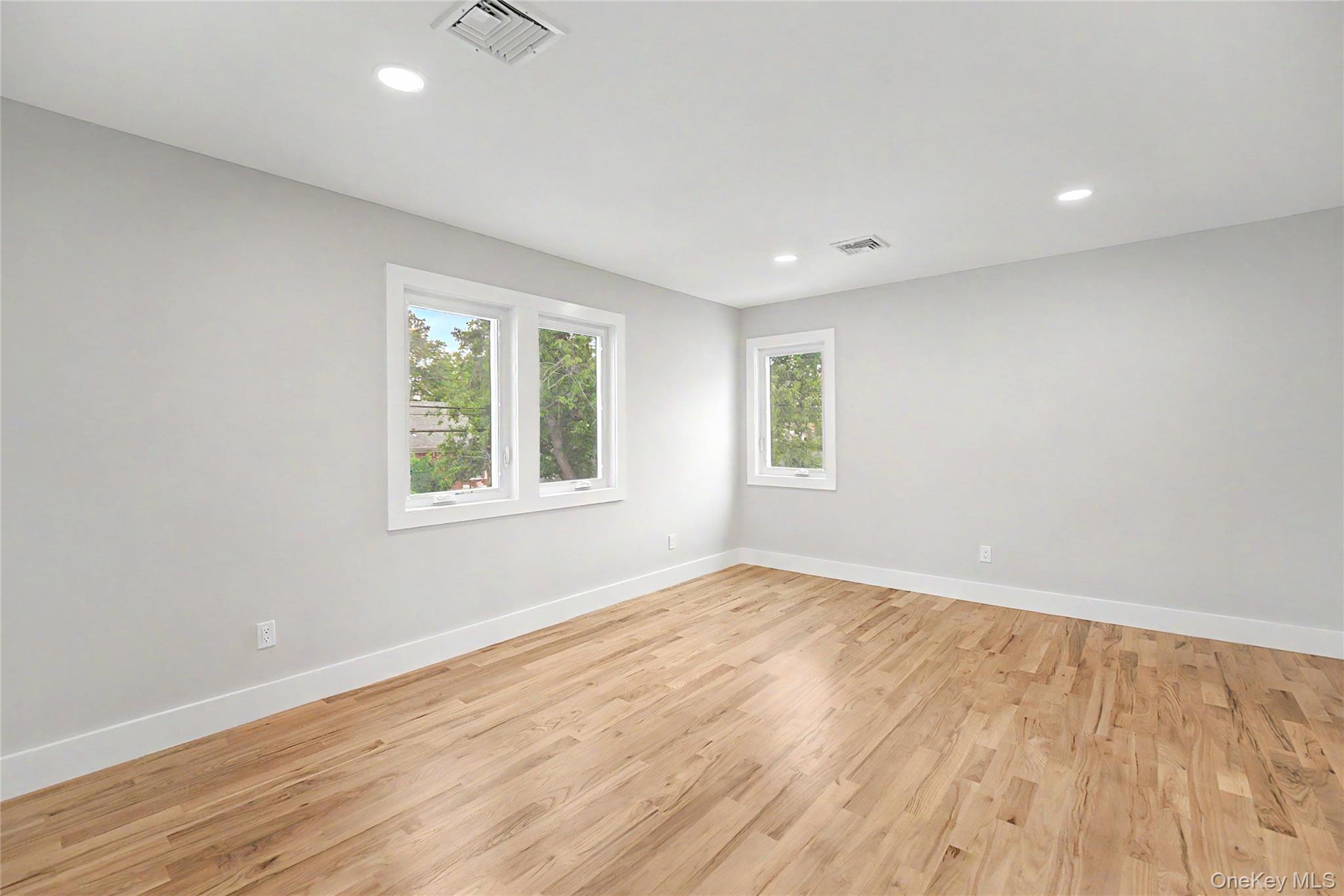 105 Moore Street Property Photo 26