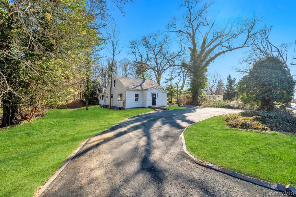 624 Townline Road Property Photo 2