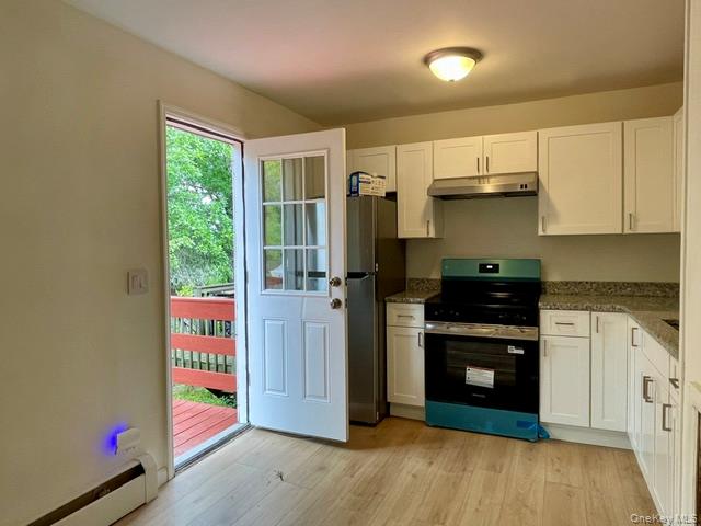 21 Black Stallion Court Property Photo 6