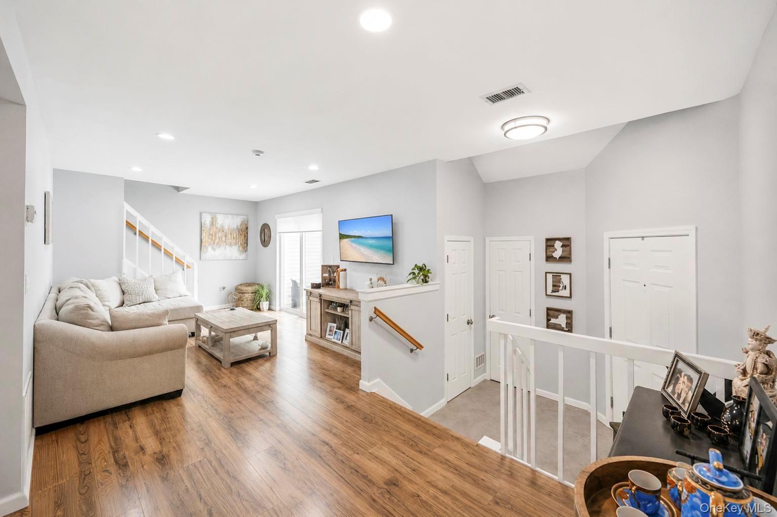 3518 Gibbs Road Property Photo 7