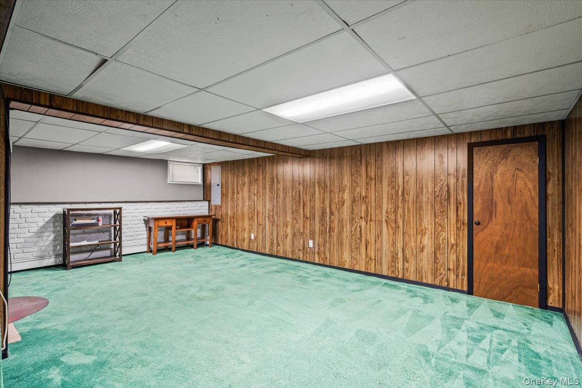 235 N Kings Avenue Property Photo 17