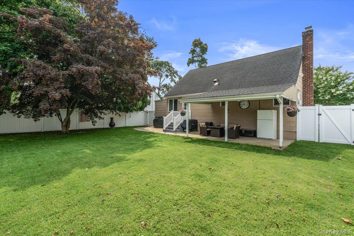 235 N Kings Avenue Property Photo 22