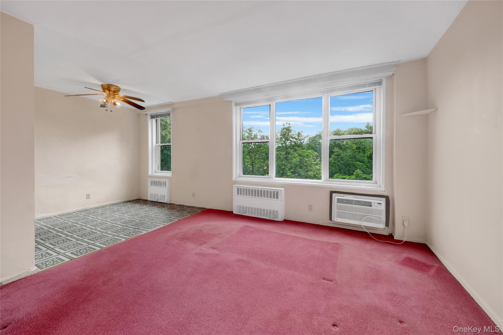 110 Dehaven Drive 416 Property Photo 6