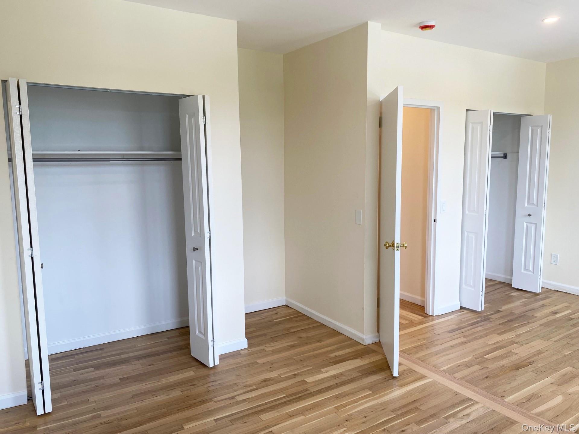 537 Warburton Avenue Property Photo 3