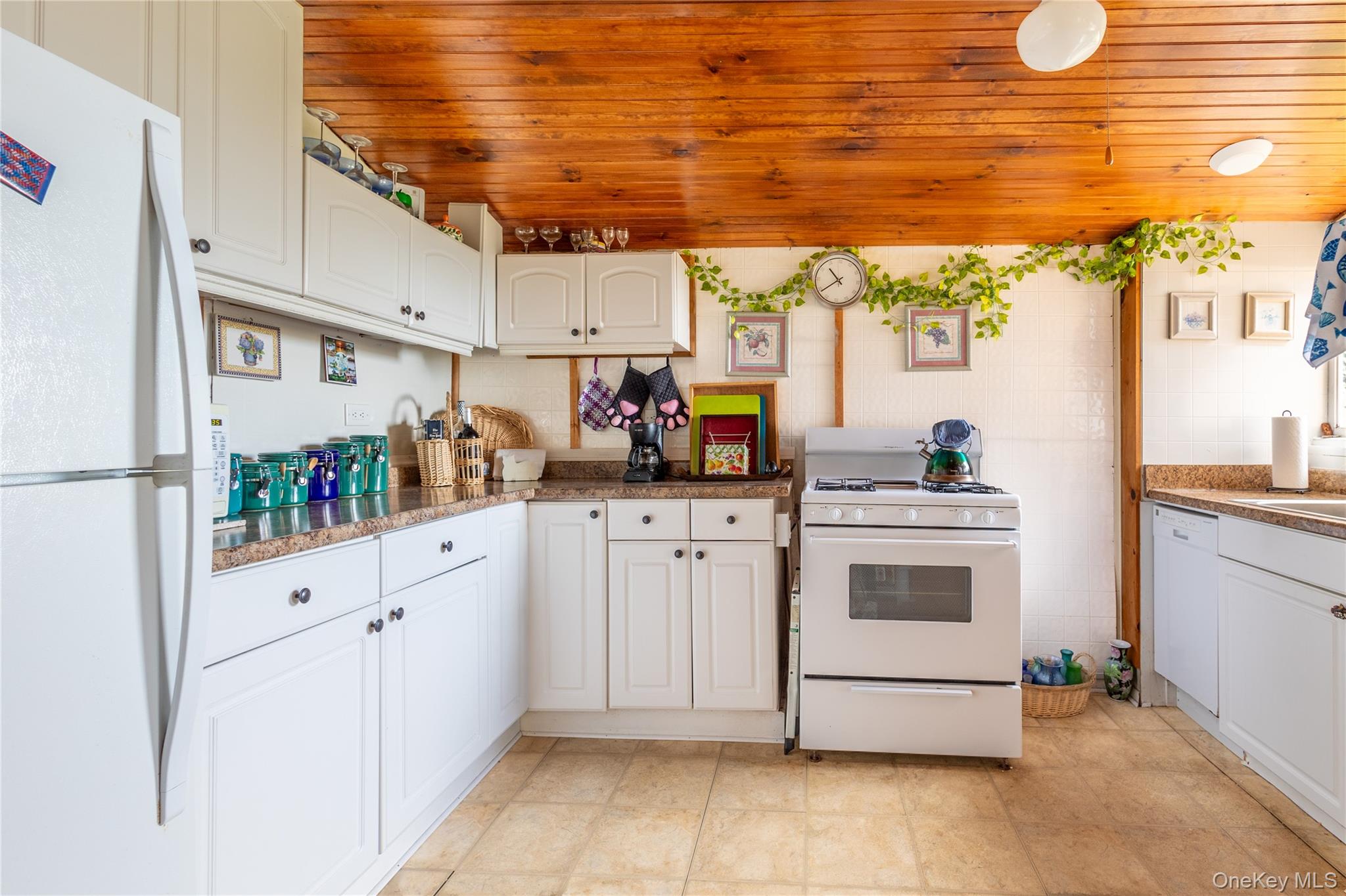 10 Acorn Path Property Photo 8