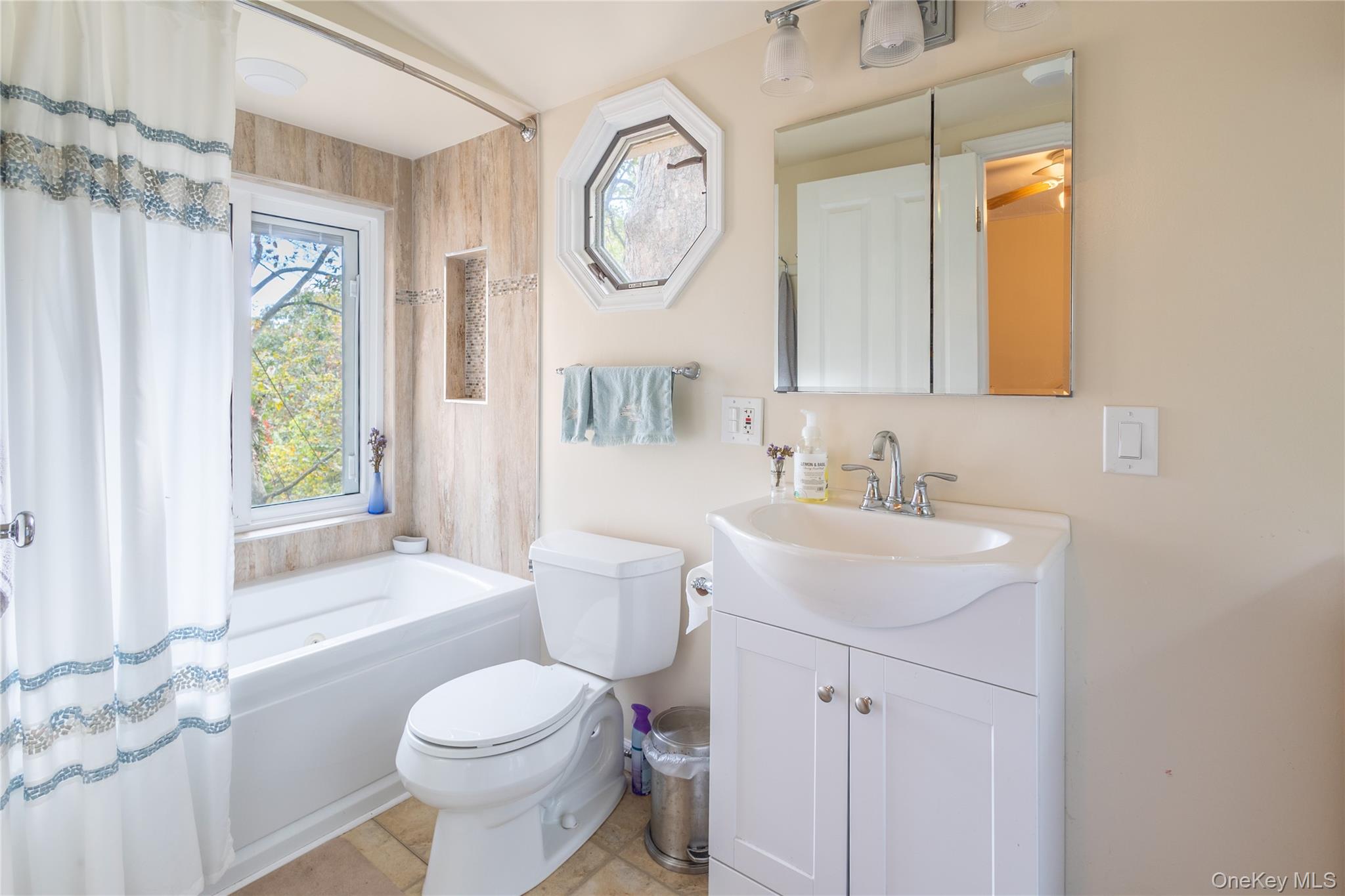 10 Acorn Path Property Photo 23