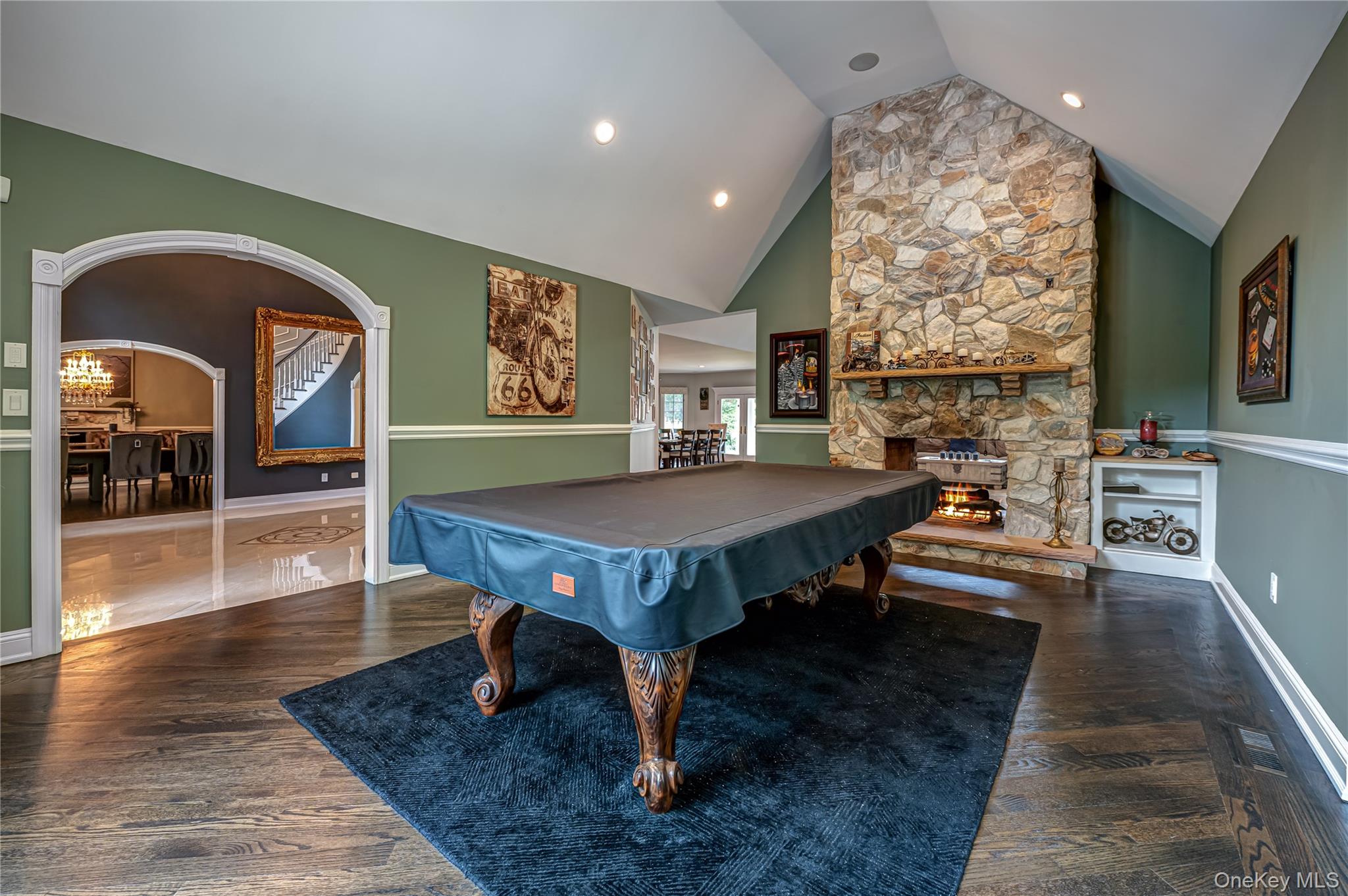 26 The Helm Property Photo 12