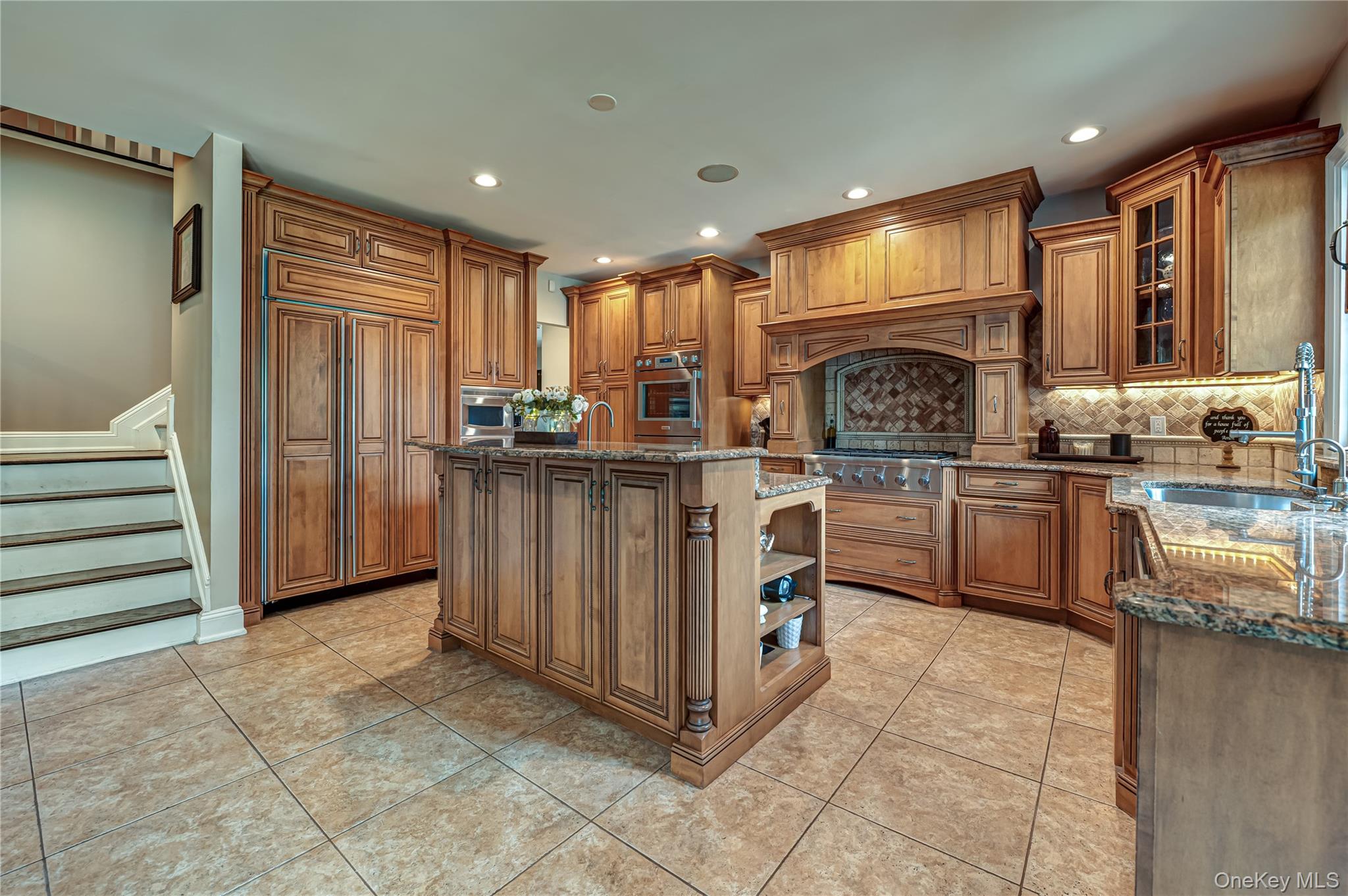26 The Helm Property Photo 13