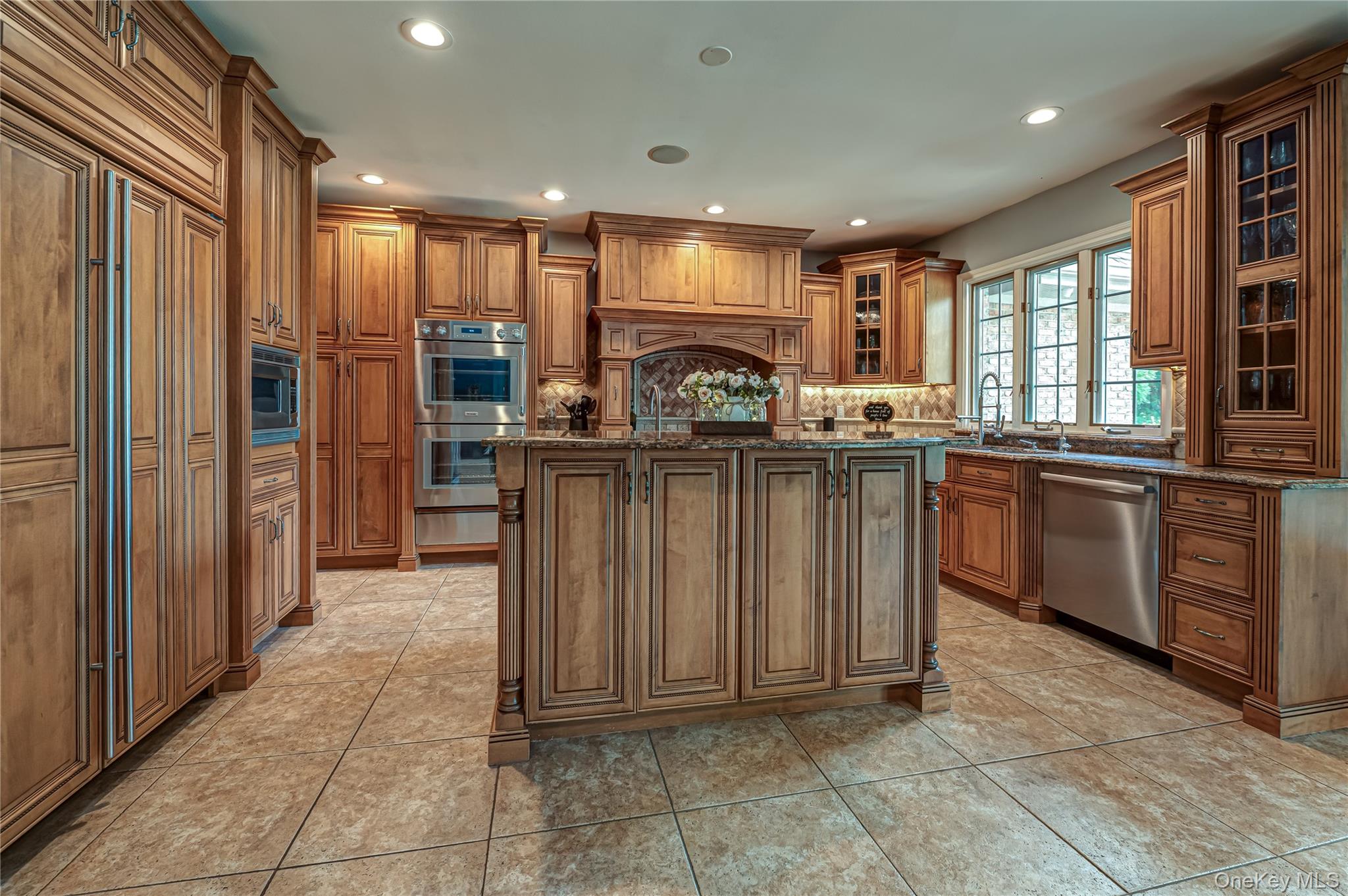 26 The Helm Property Photo 14