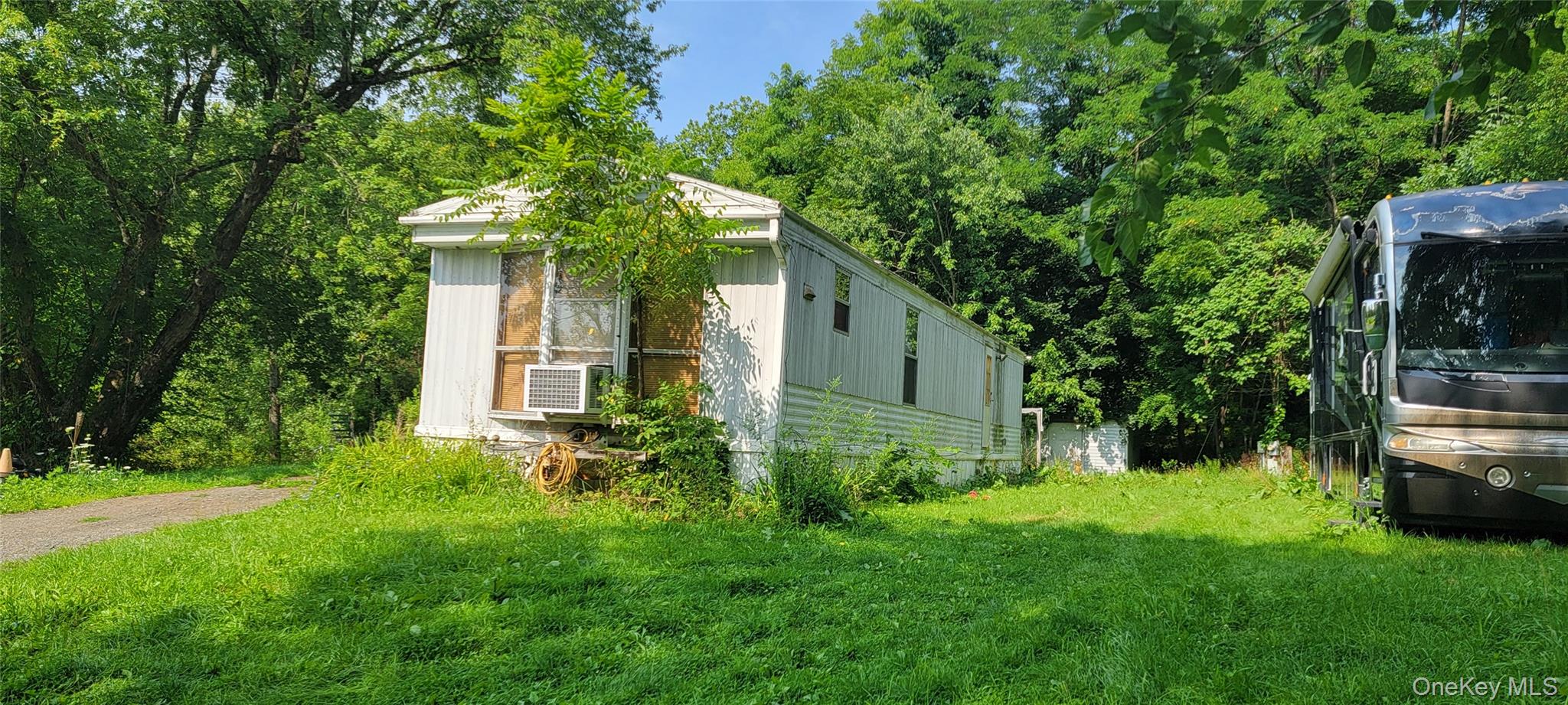 35 School House Lane Property Photo 8
