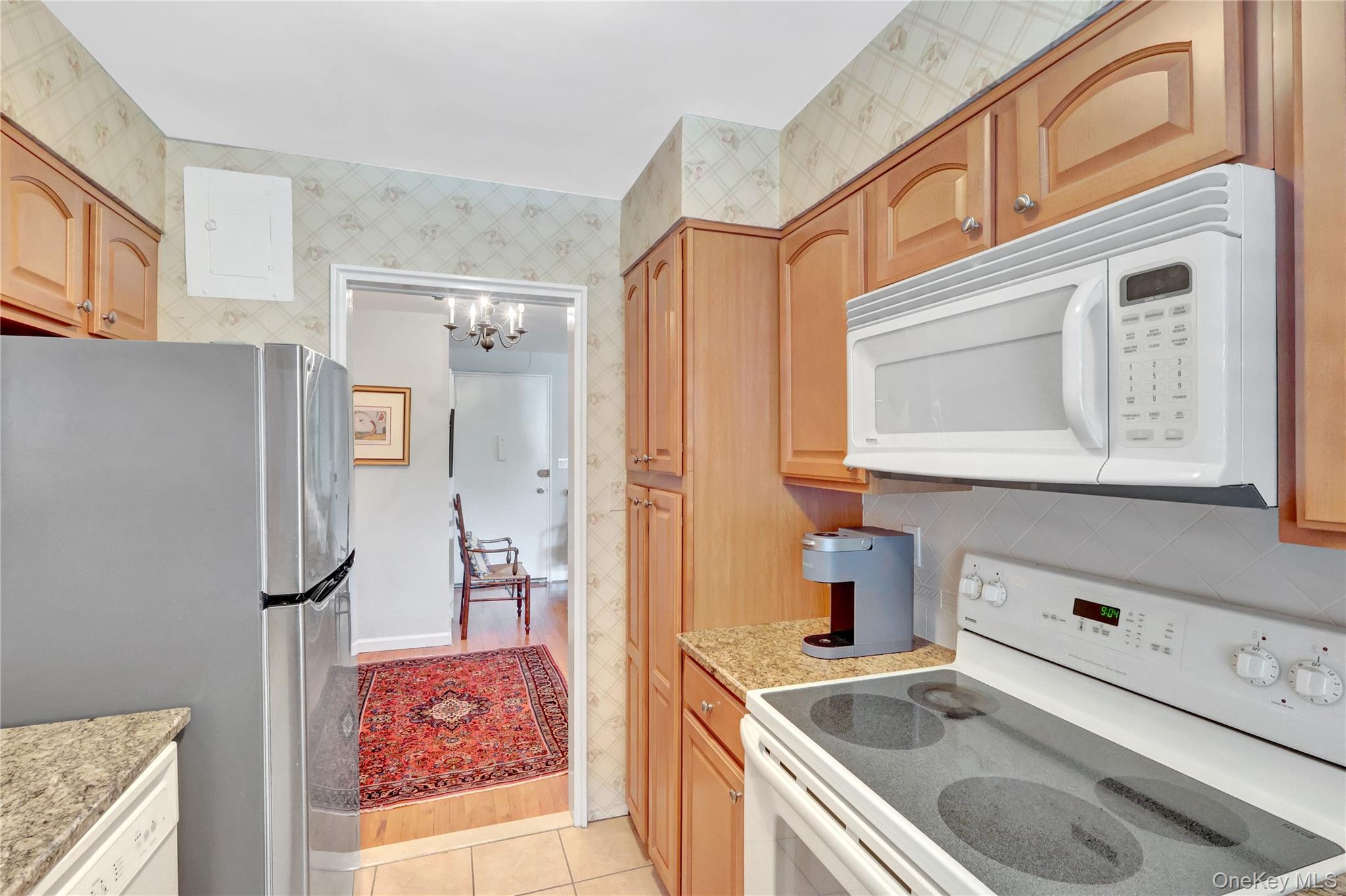 101 2nd Street B11 Property Photo 9