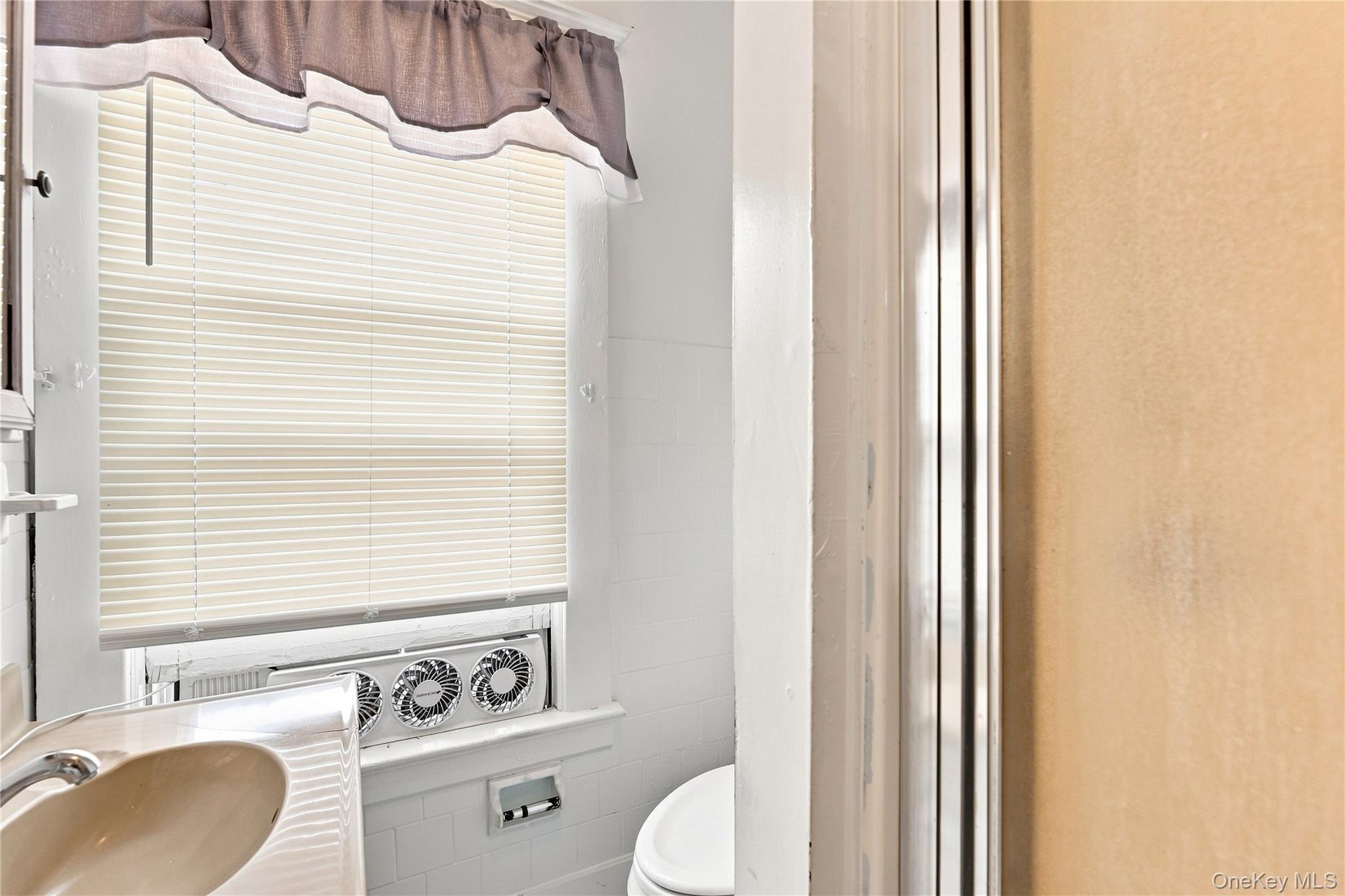 15 Maple Street Property Photo 18
