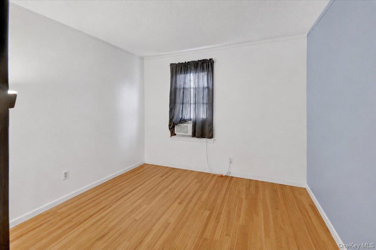 2069 Cicero Avenue Property Photo 10