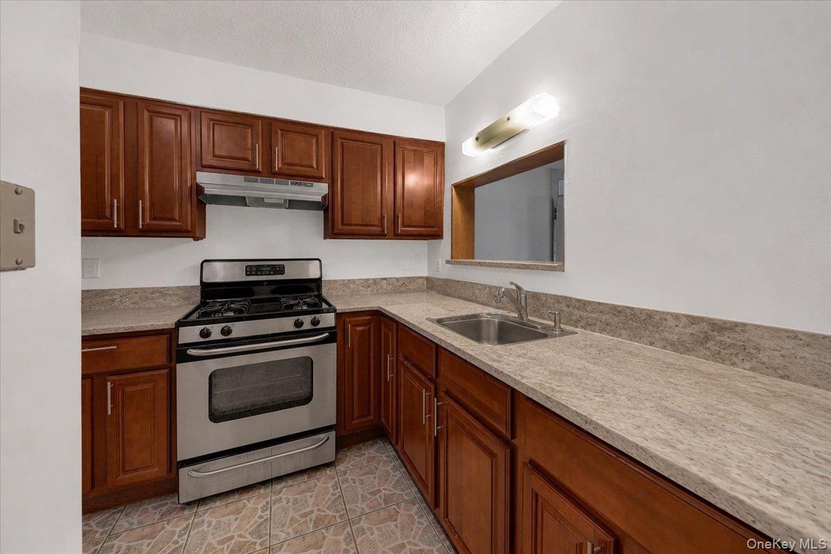 2069 Cicero Avenue Property Photo 20