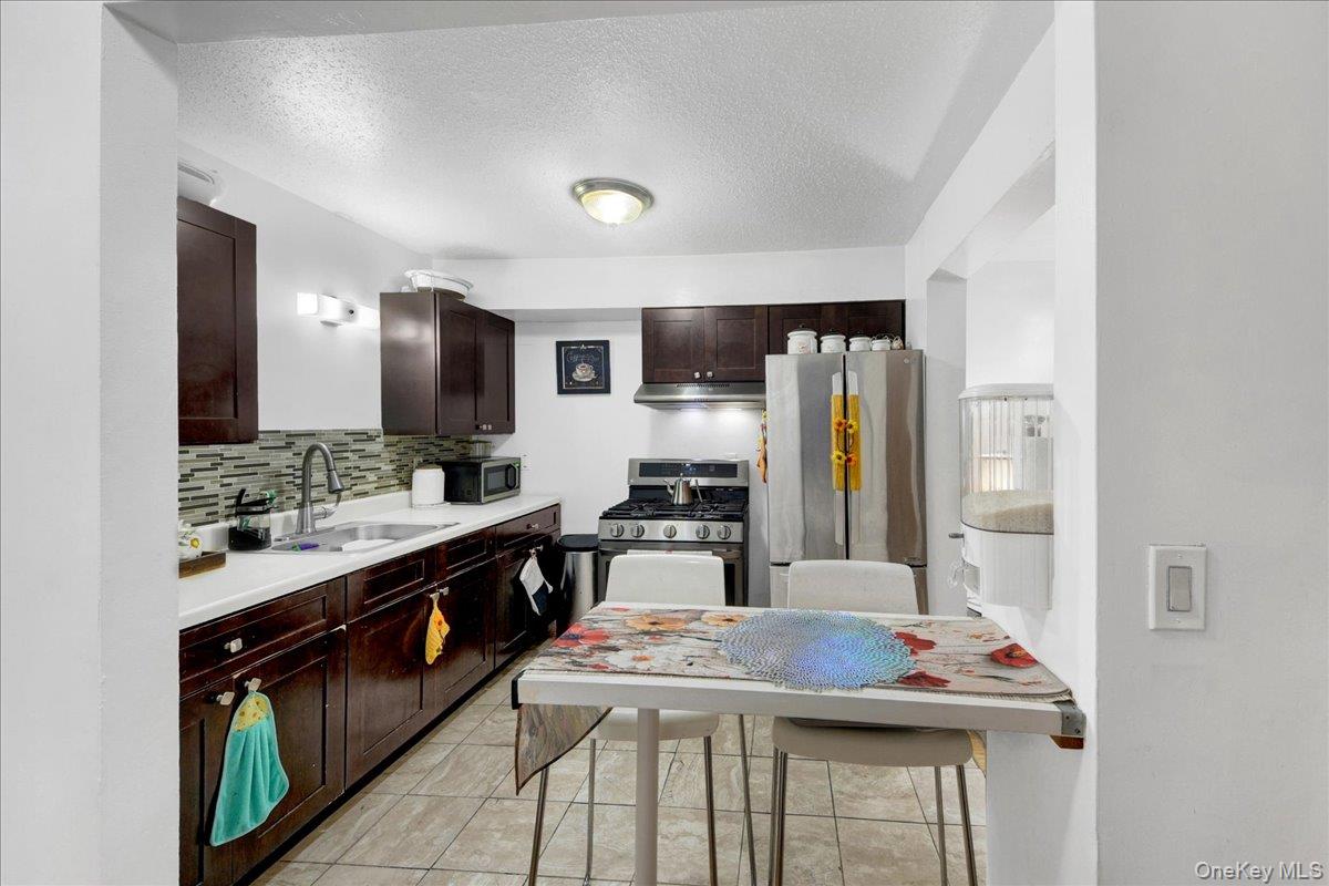 2069 Cicero Avenue Property Photo 35