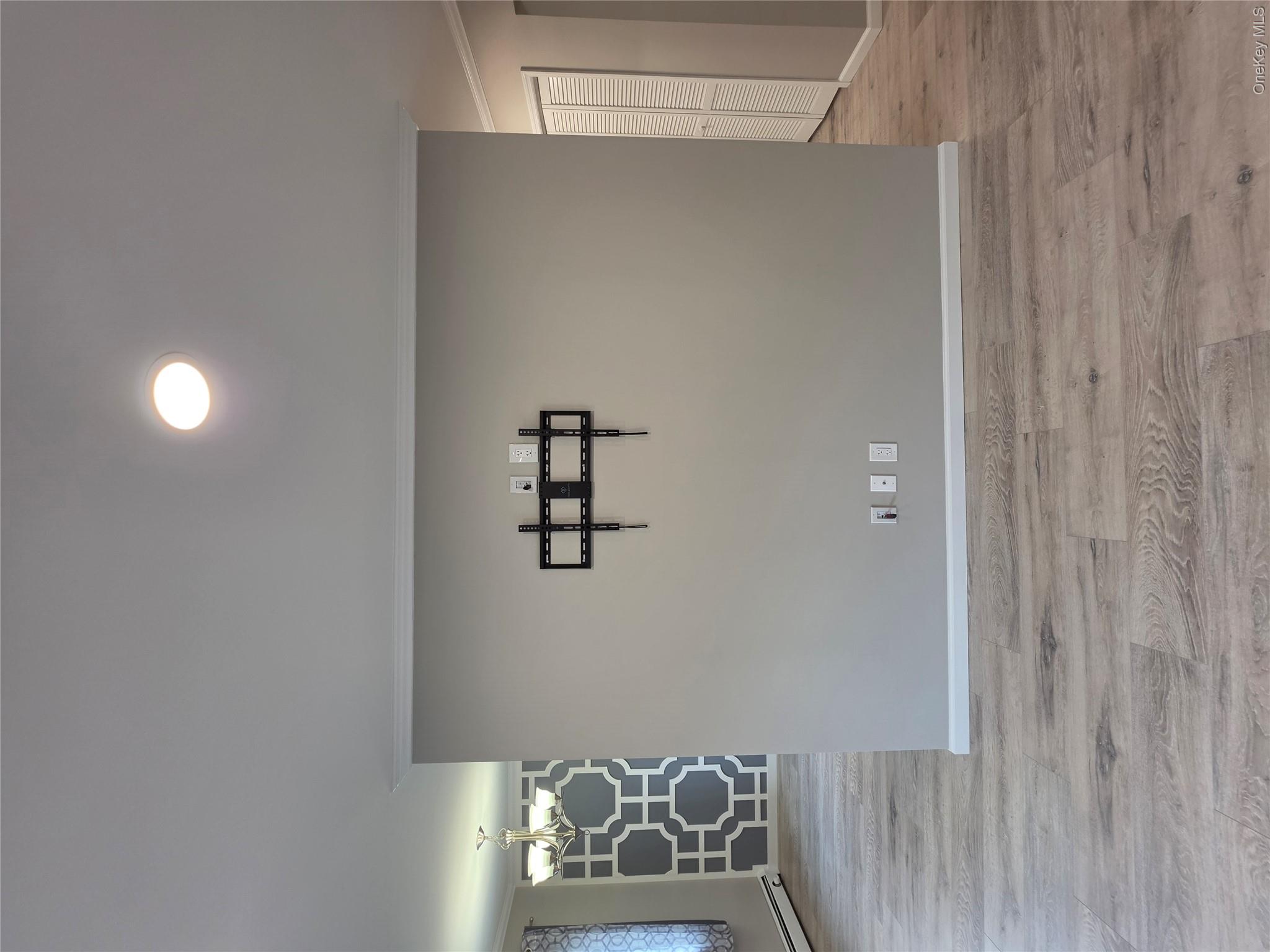 2104 Cherry Hill Drive Property Photo 14