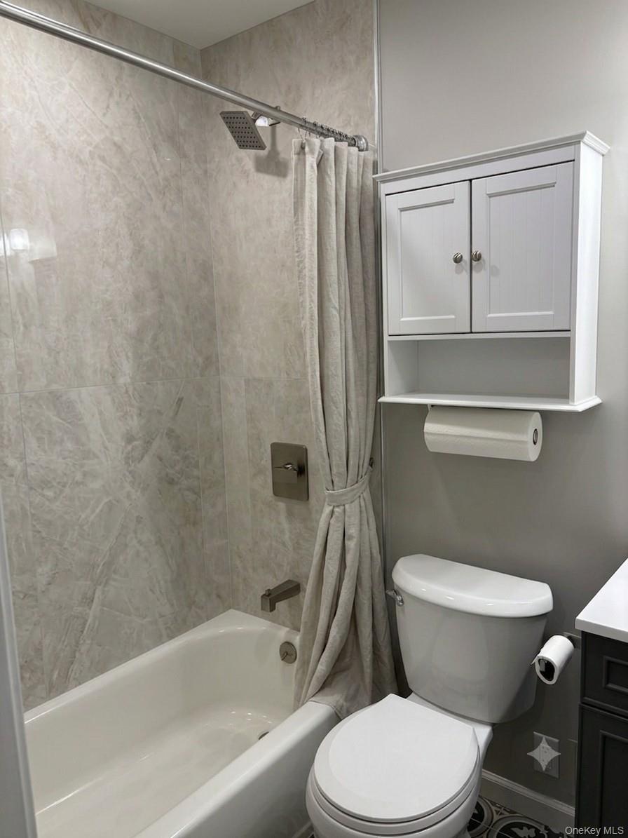 2104 Cherry Hill Drive Property Photo 25