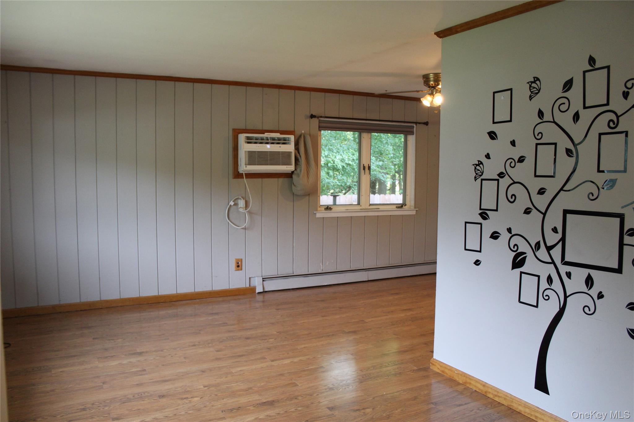 92 Lombardy Drive Property Photo 2
