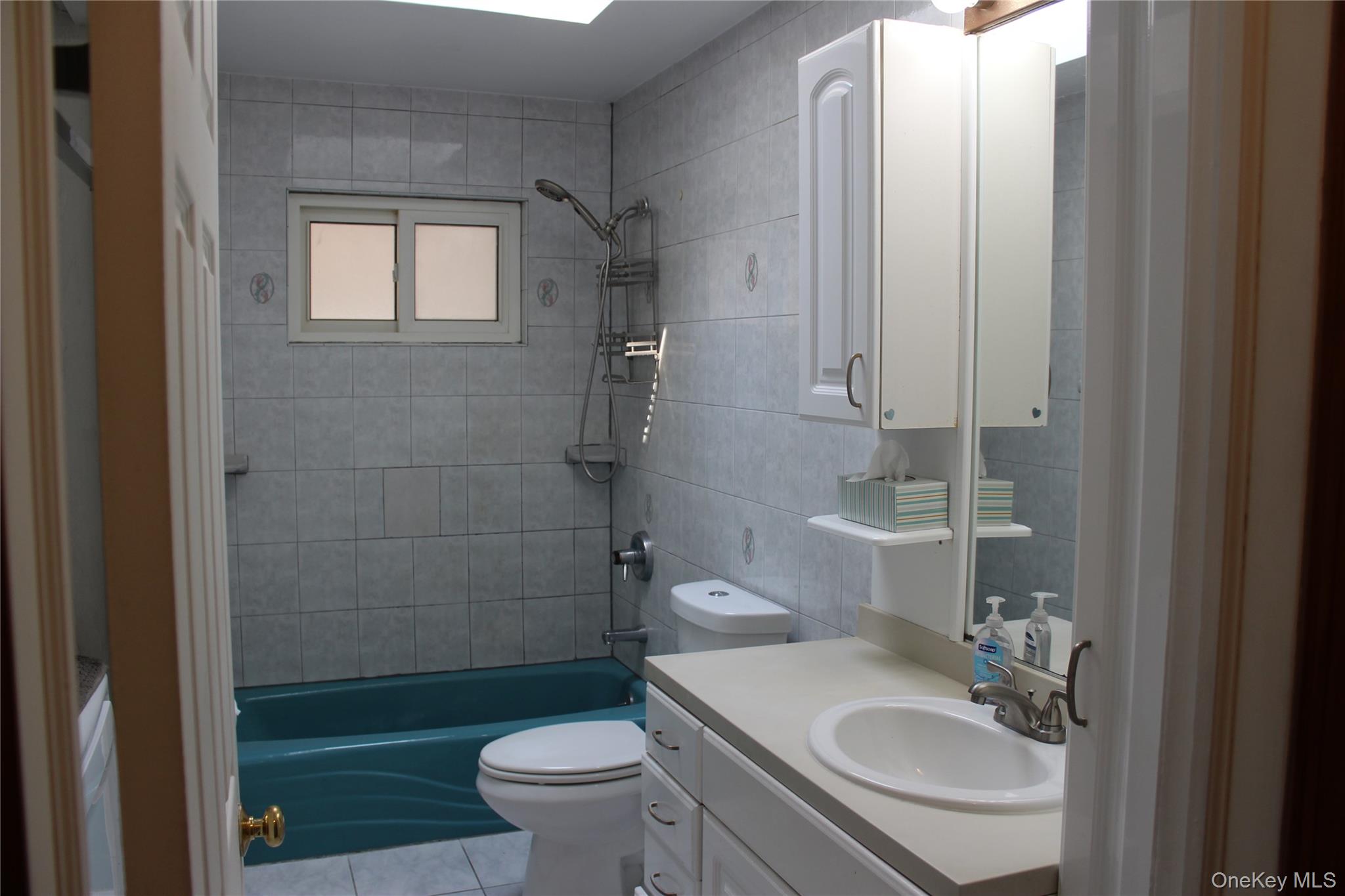 92 Lombardy Drive Property Photo 9