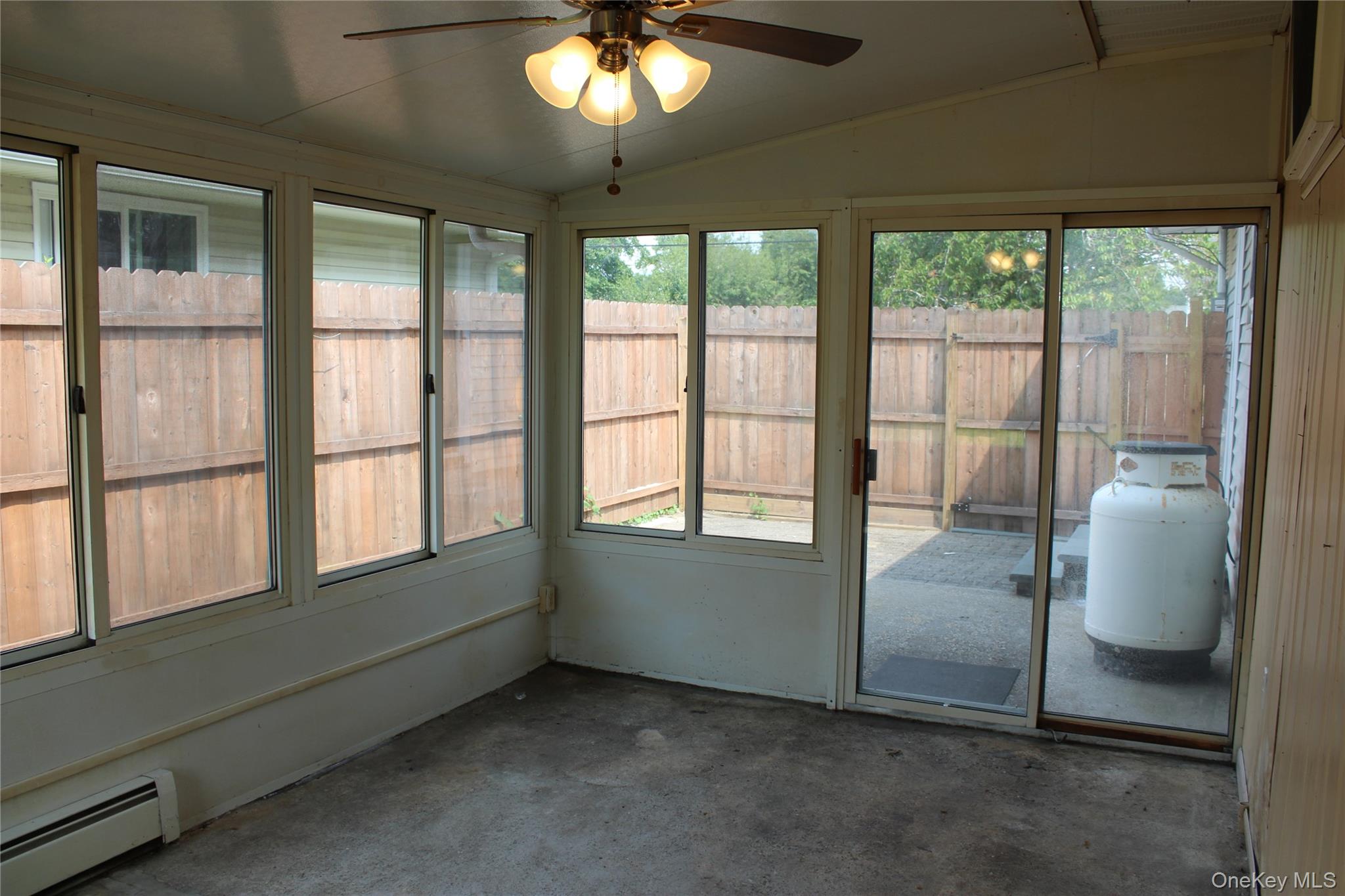 92 Lombardy Drive Property Photo 18