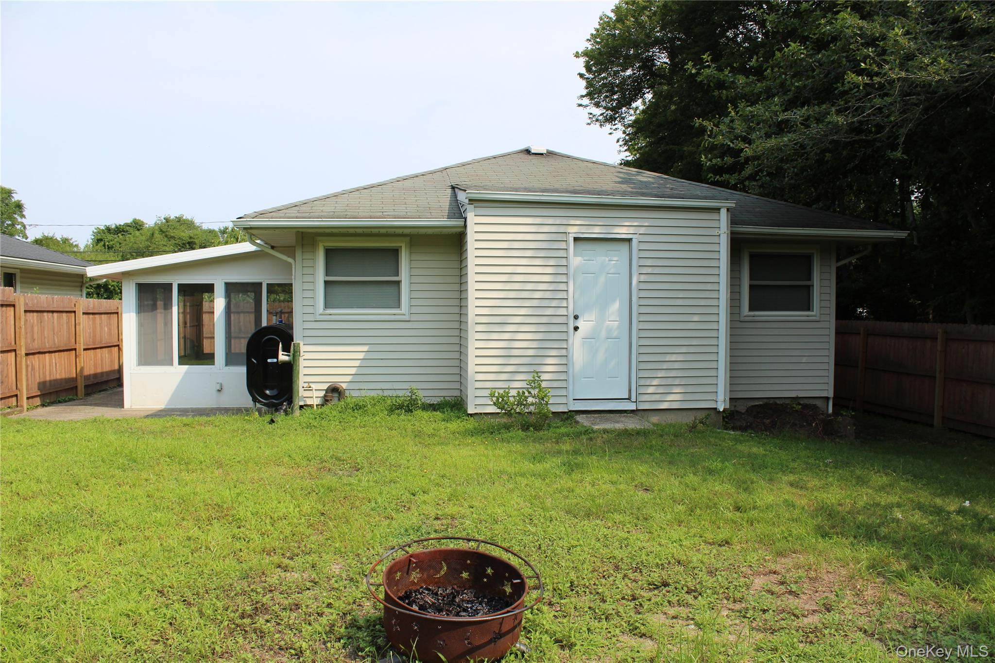 92 Lombardy Drive Property Photo 23