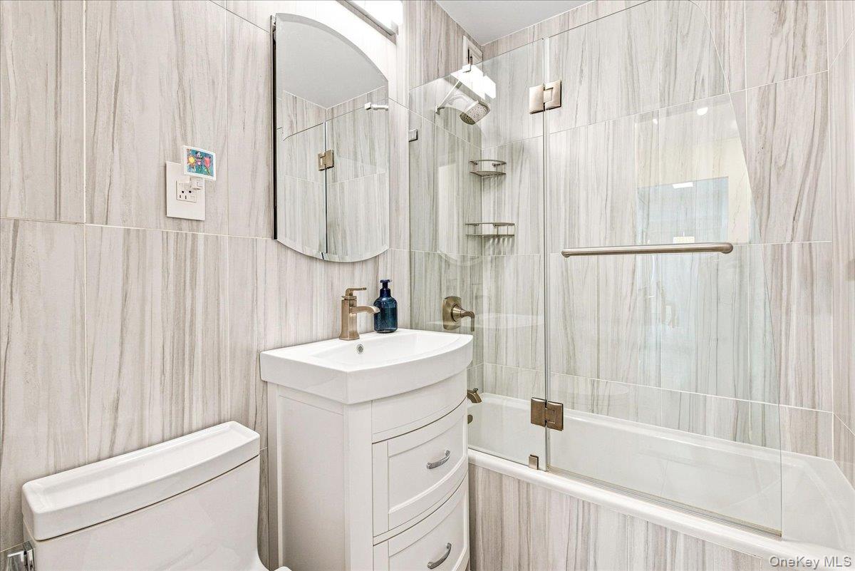 110-11 Queens Boulevard 29g Property Photo 7