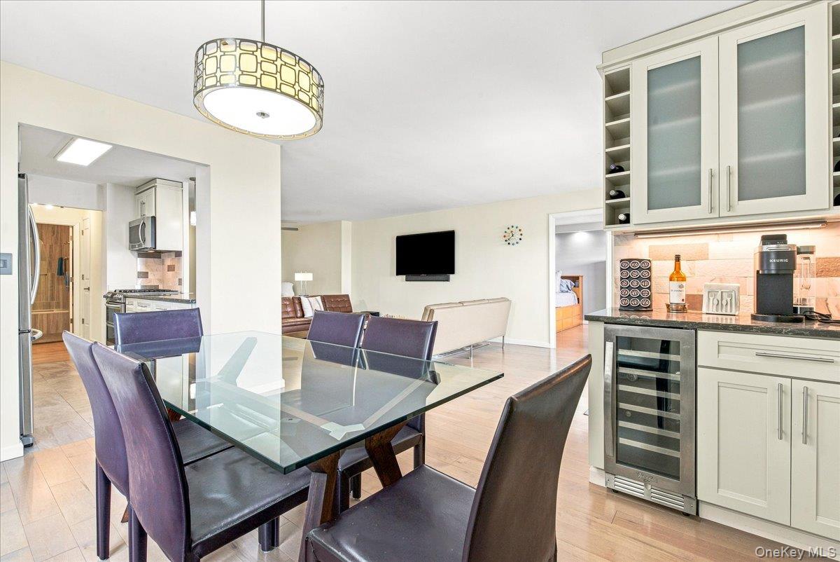 110-11 Queens Boulevard 29g Property Photo 19