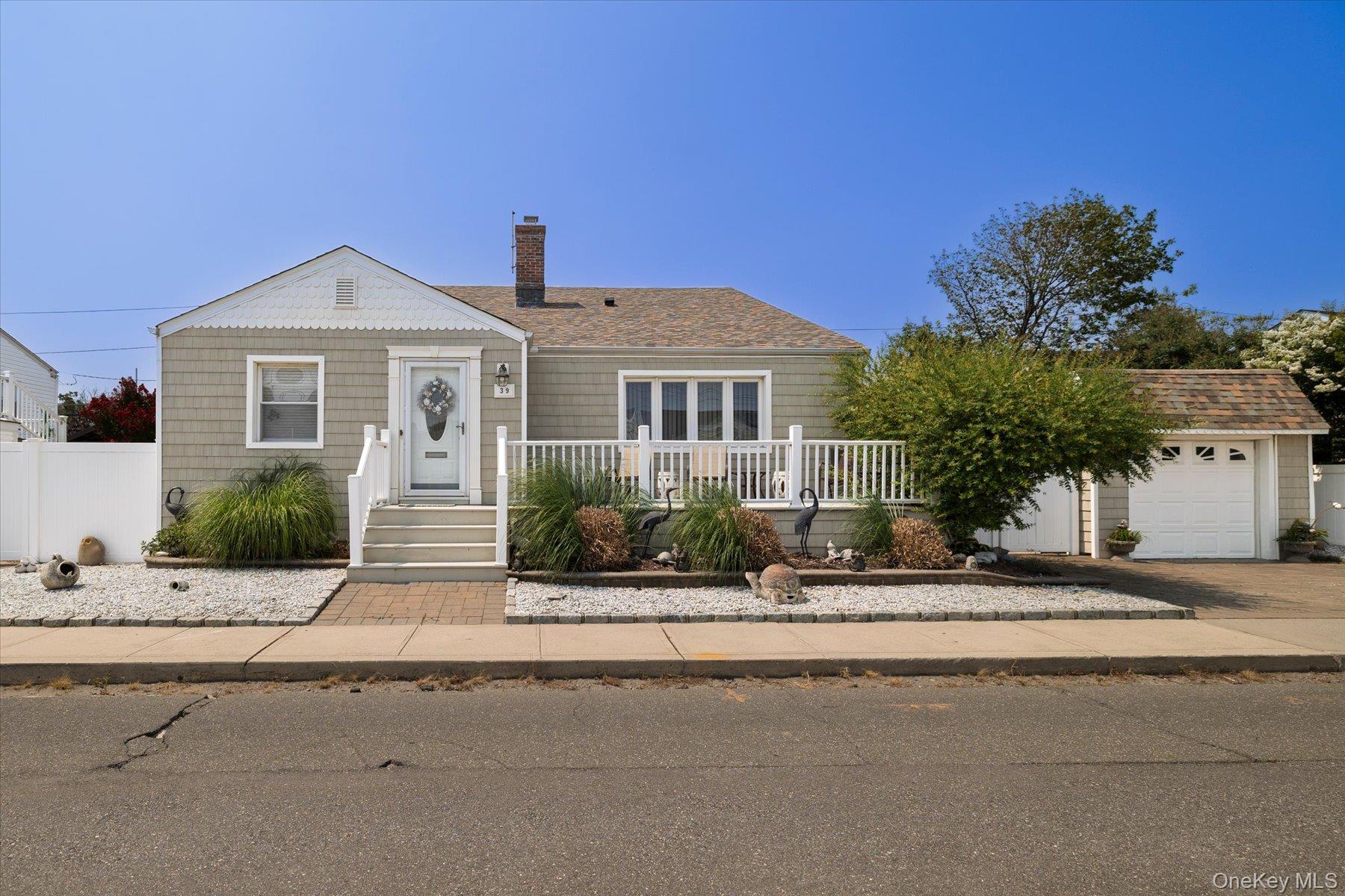 39 Vinton Street Property Photo 1