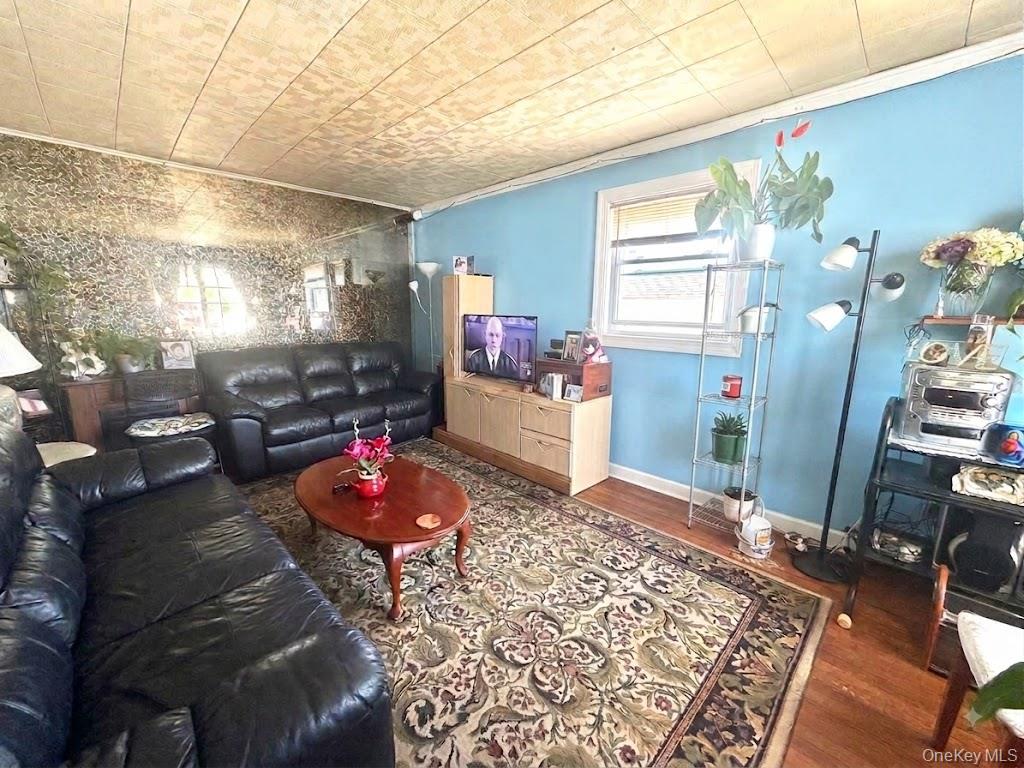 1112 Mckenna Place Property Photo 2