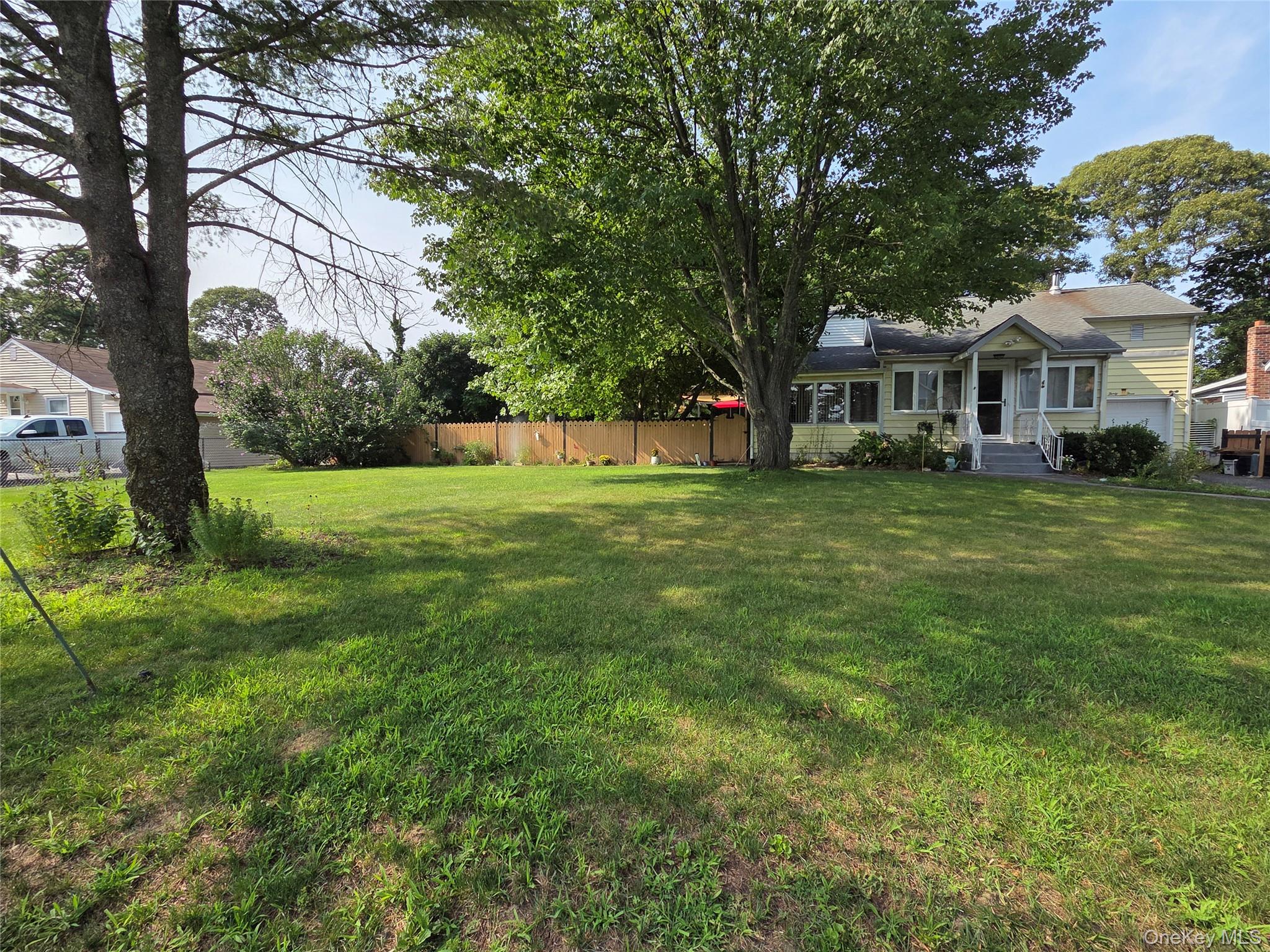 33 Elmwood Avenue Property Photo 2