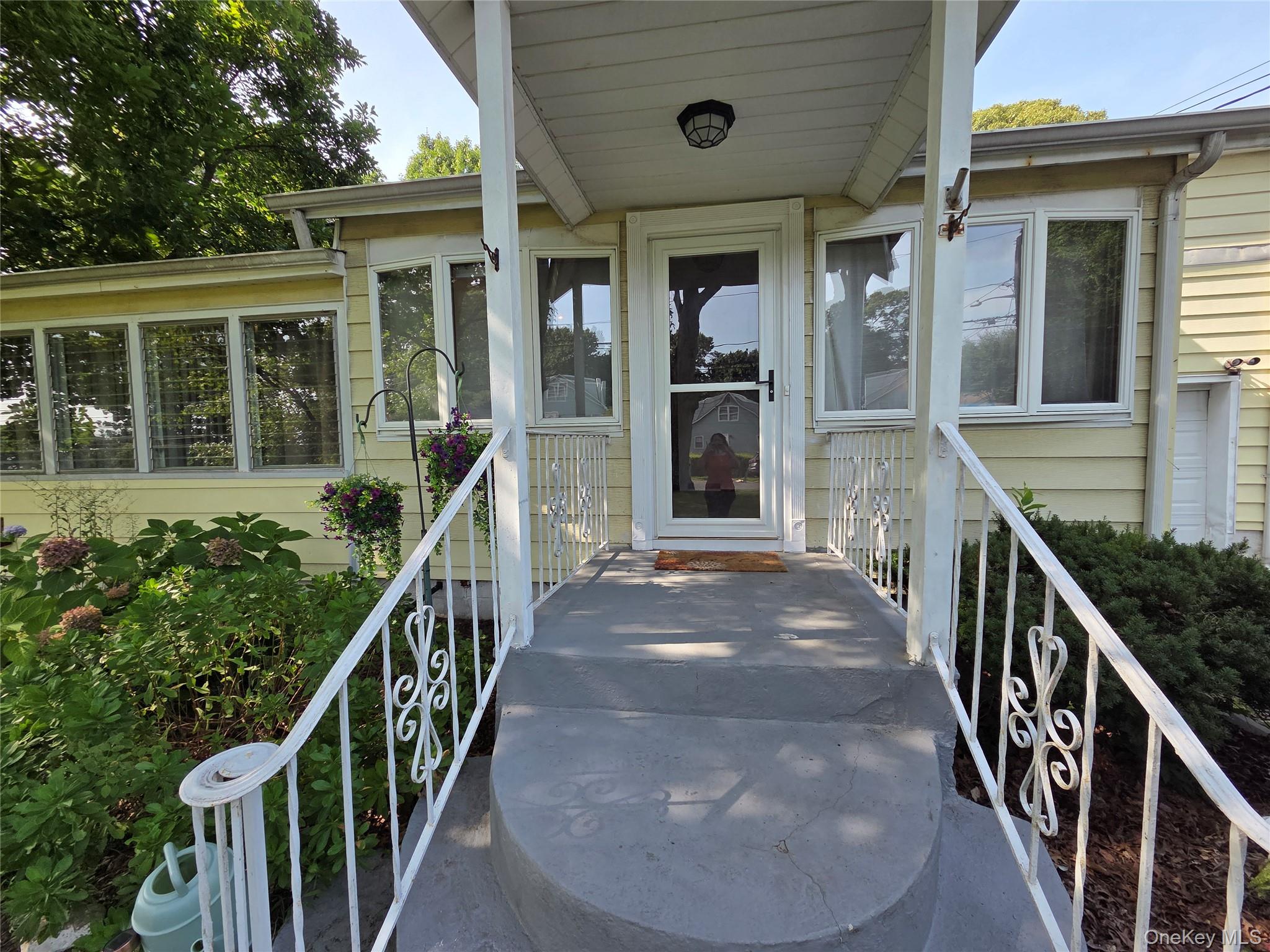 33 Elmwood Avenue Property Photo 8