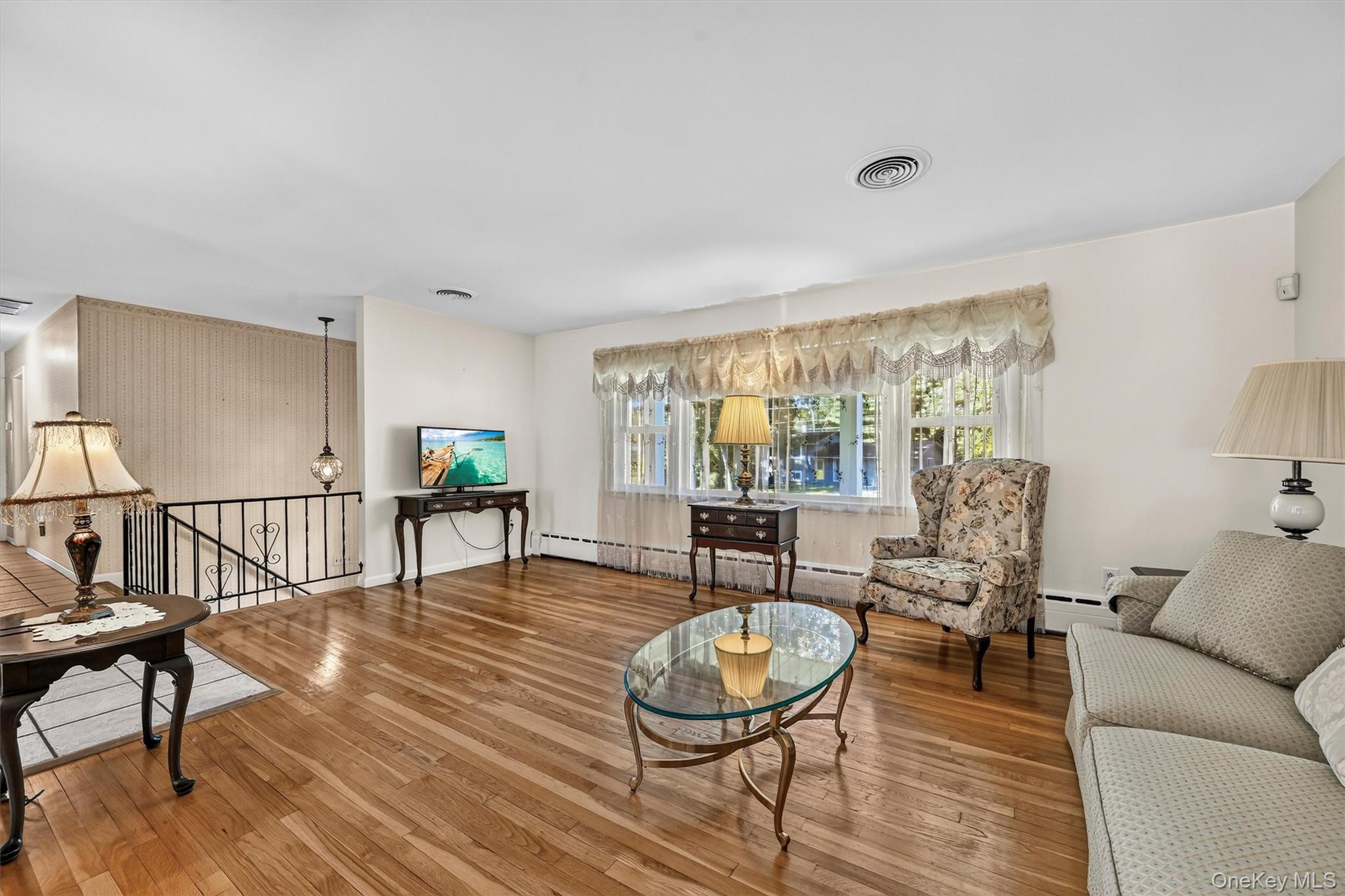 24 Meadow Street Property Photo 7