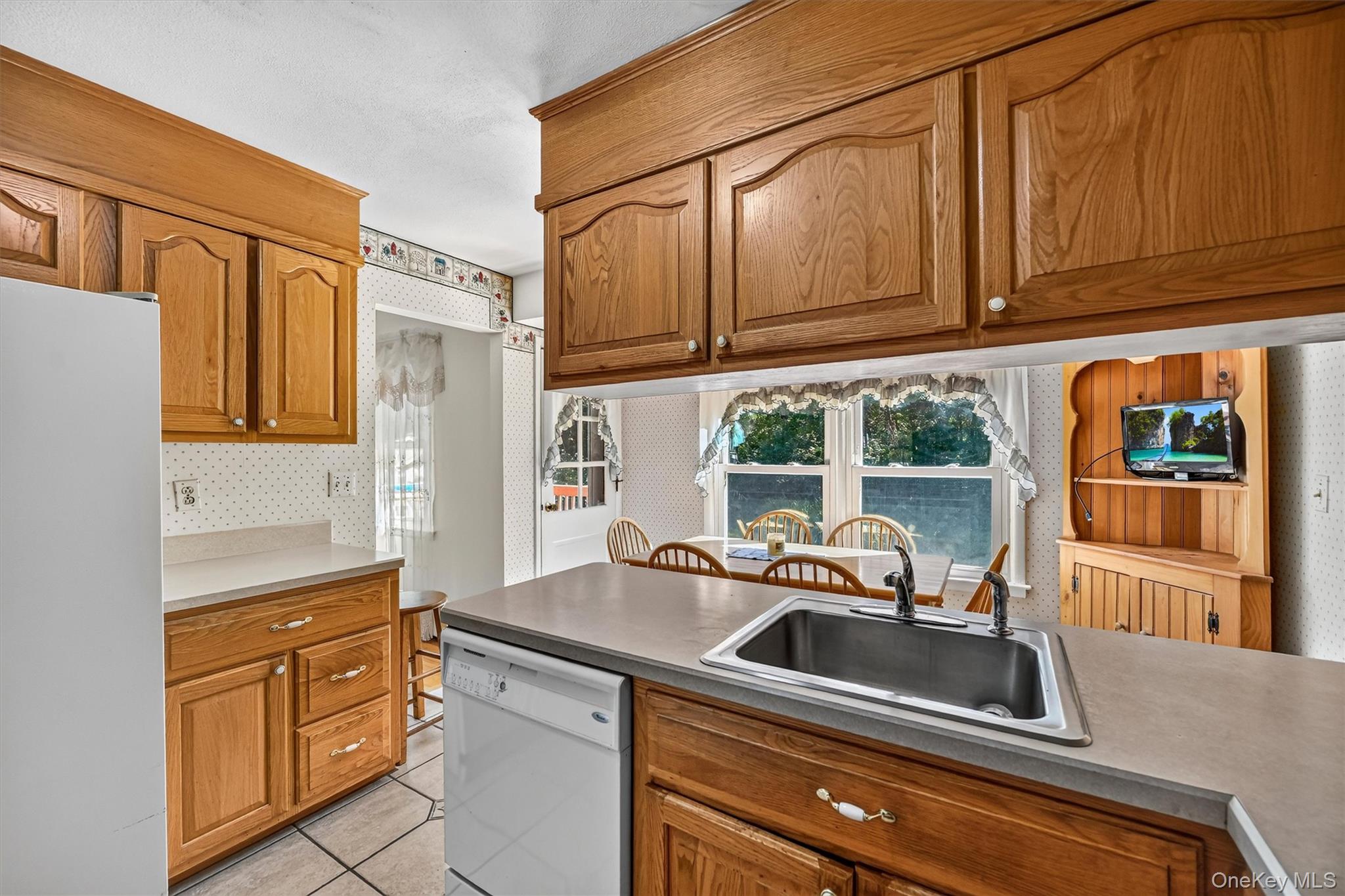 24 Meadow Street Property Photo 14