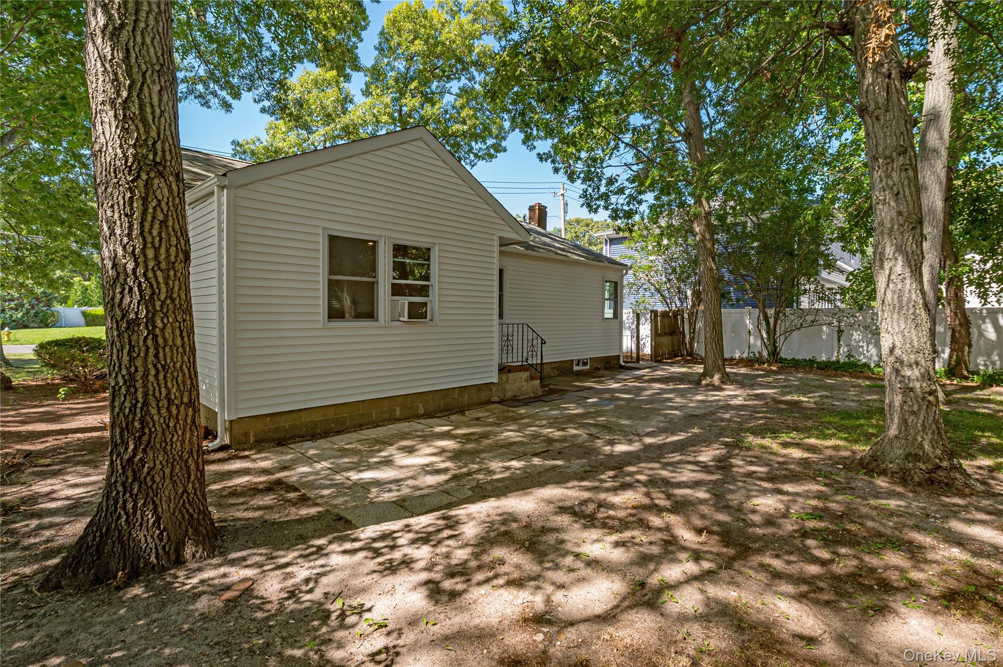 17 Lake Prom Property Photo 19