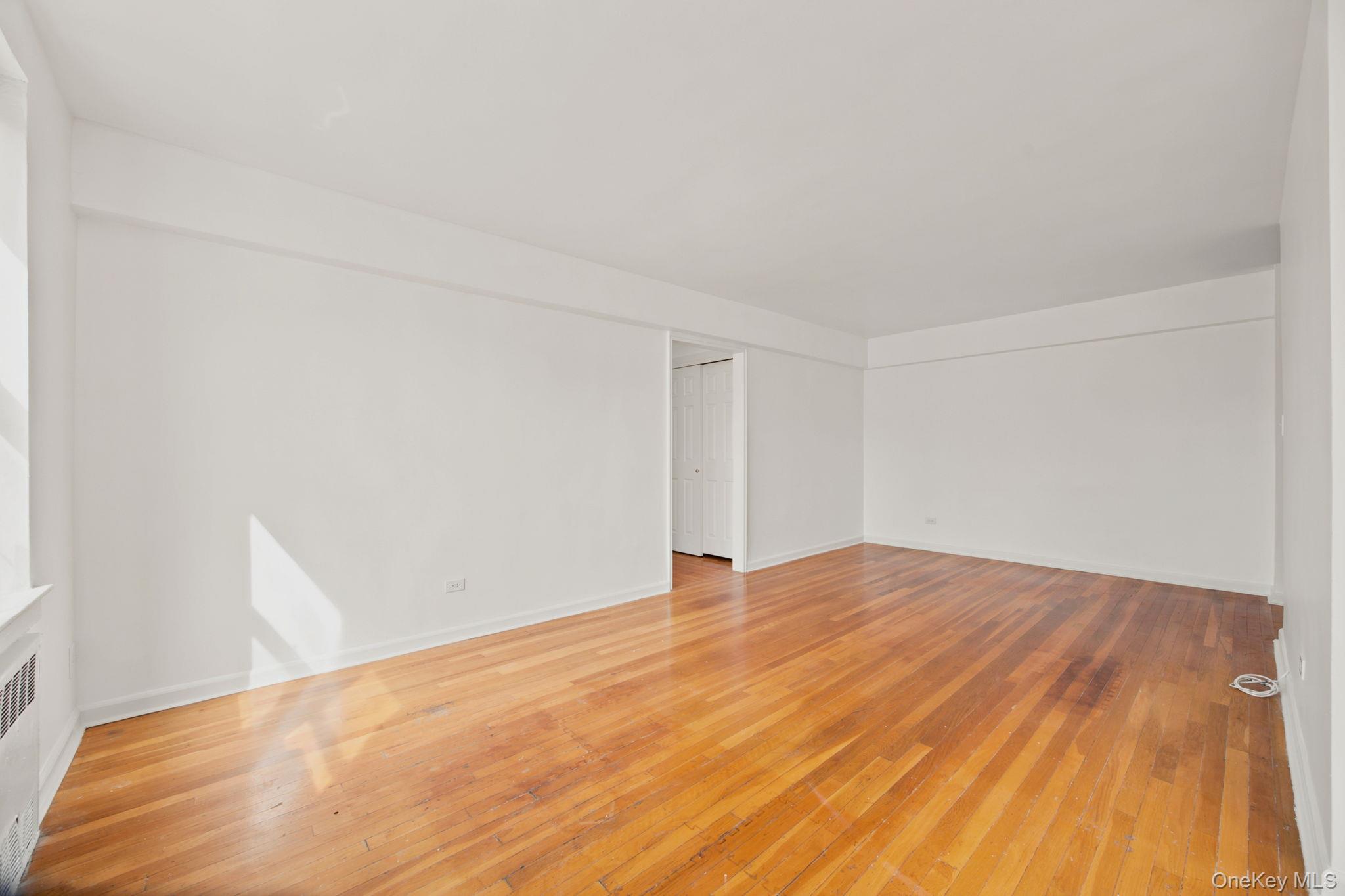 67-07 Yellowstone Boulevard 6f Property Photo 10