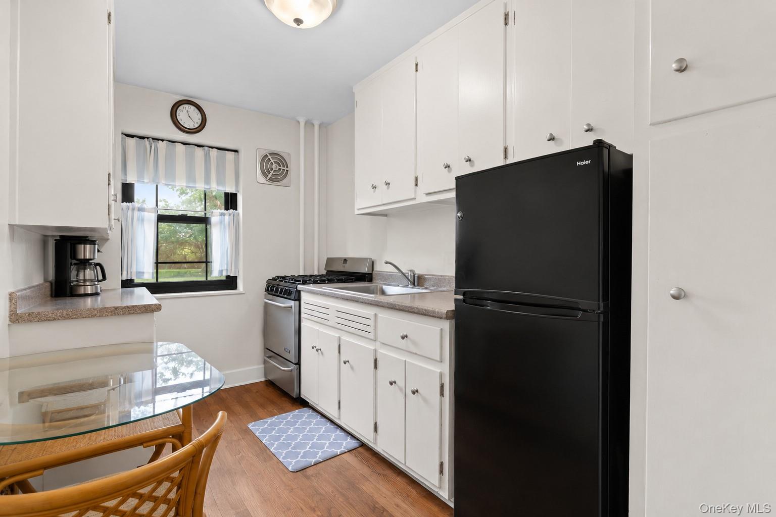 5 Whitehall Road 1l Property Photo 7