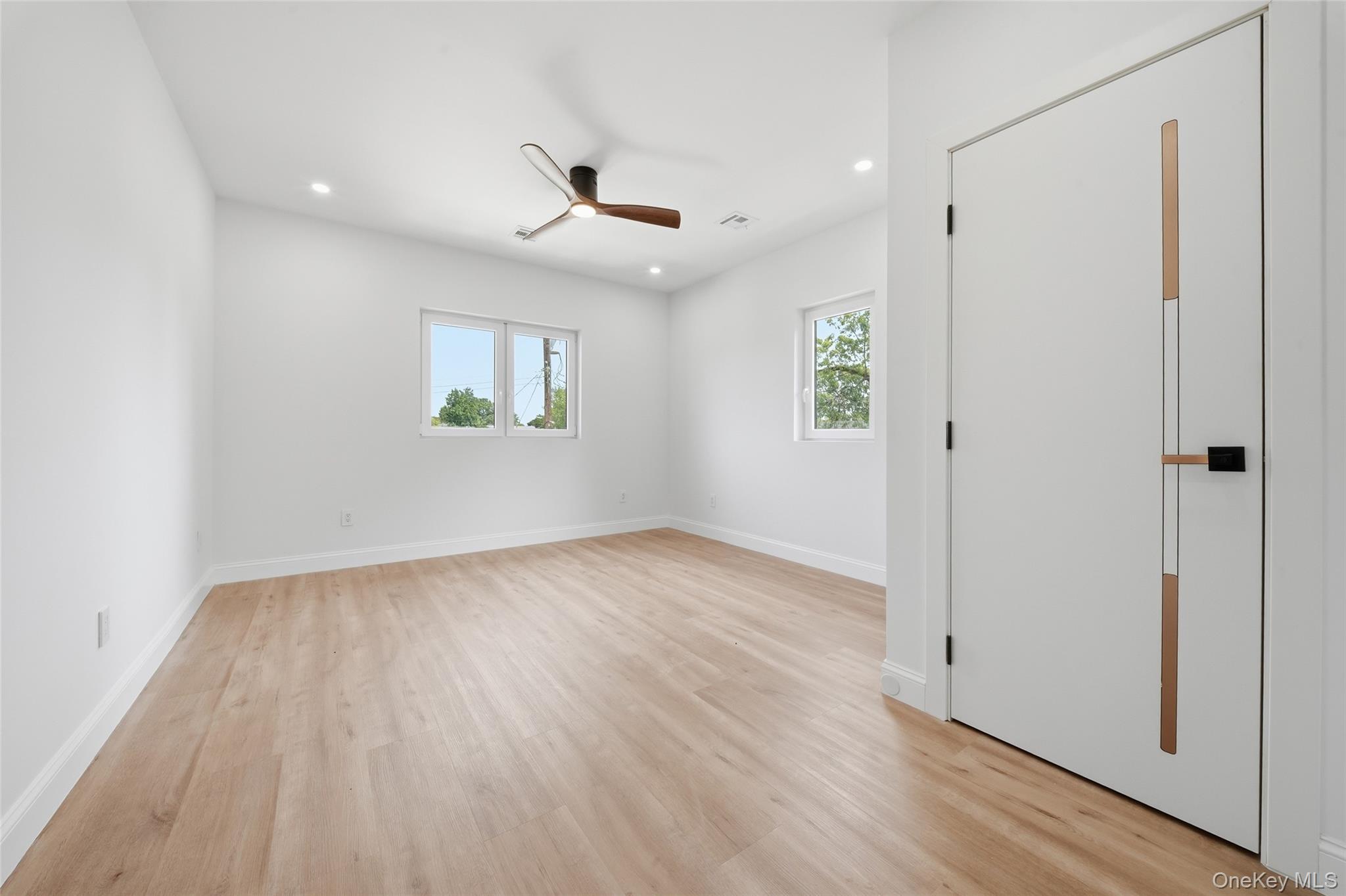 24 Surrey Lane Property Photo 11