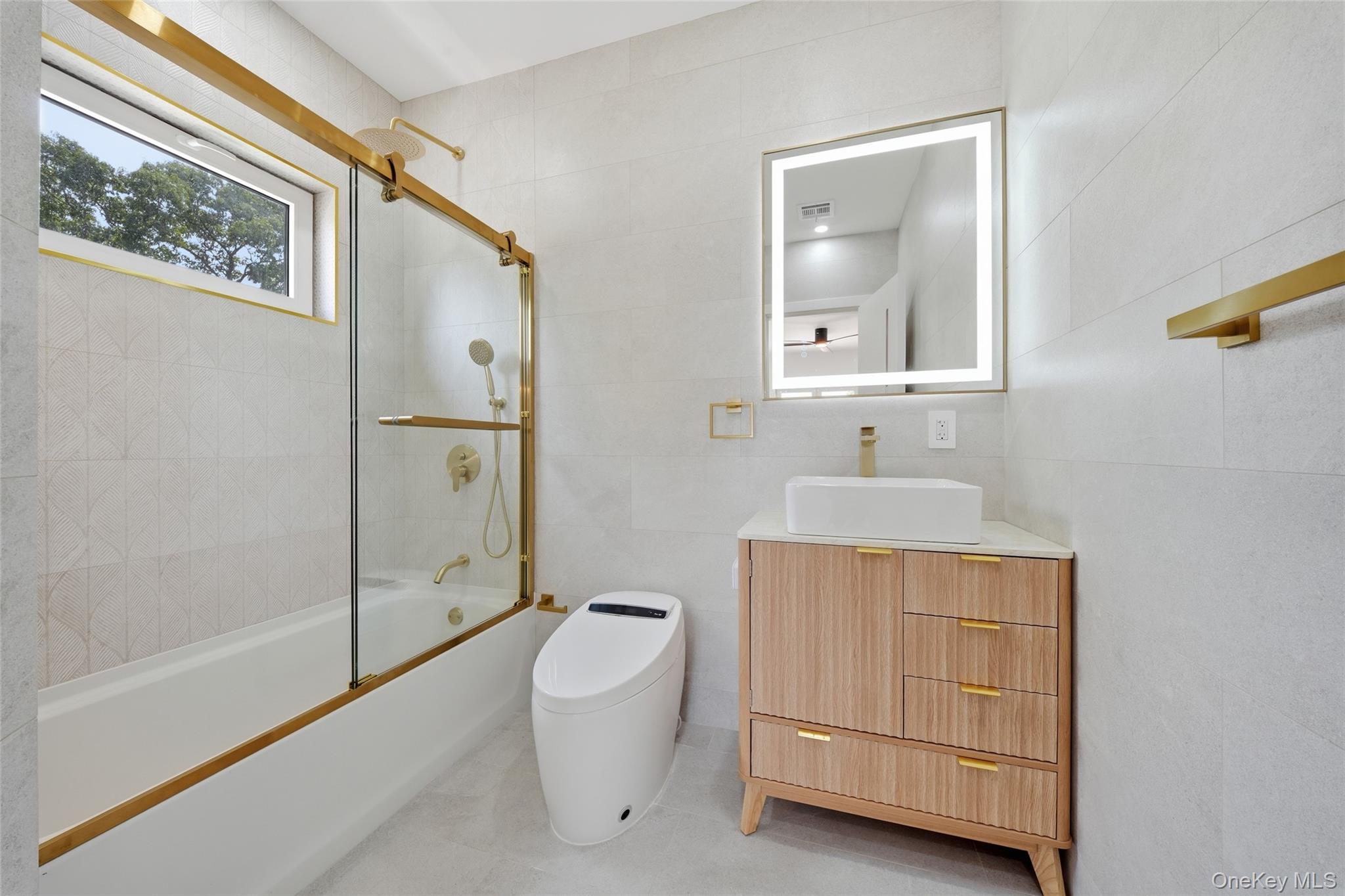 24 Surrey Lane Property Photo 13