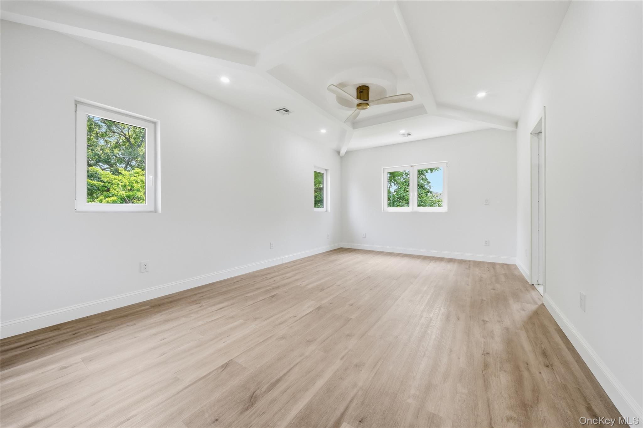 24 Surrey Lane Property Photo 14