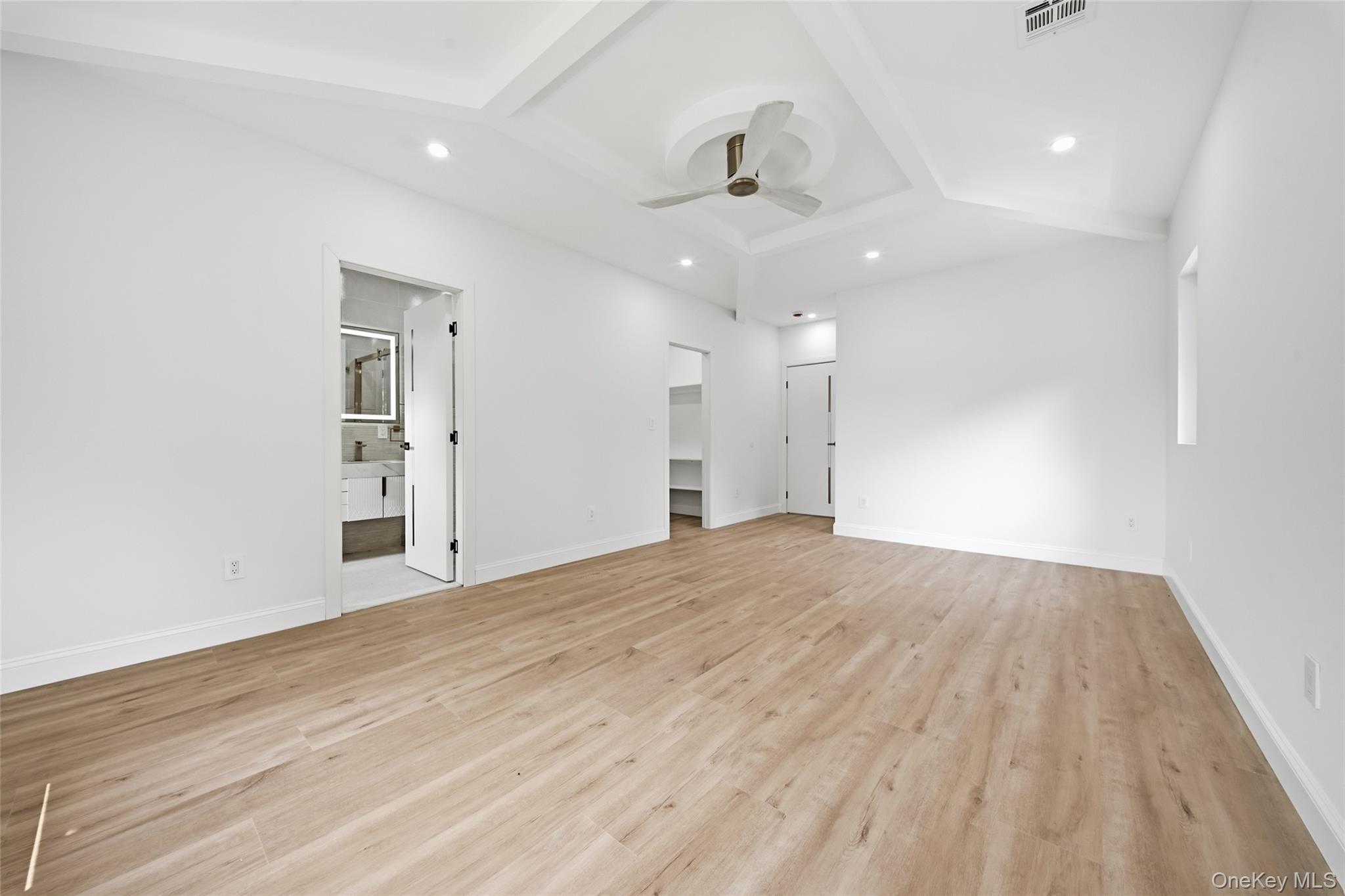 24 Surrey Lane Property Photo 17