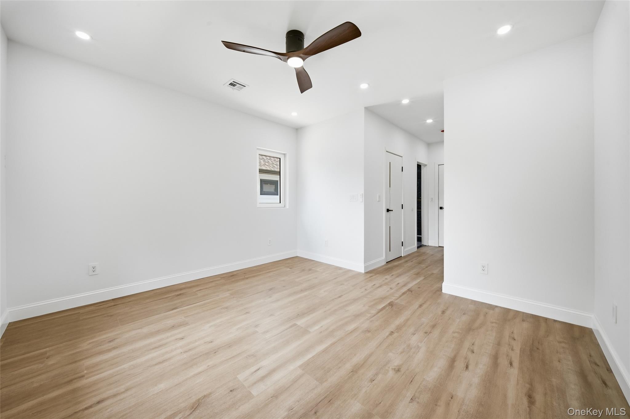 24 Surrey Lane Property Photo 19